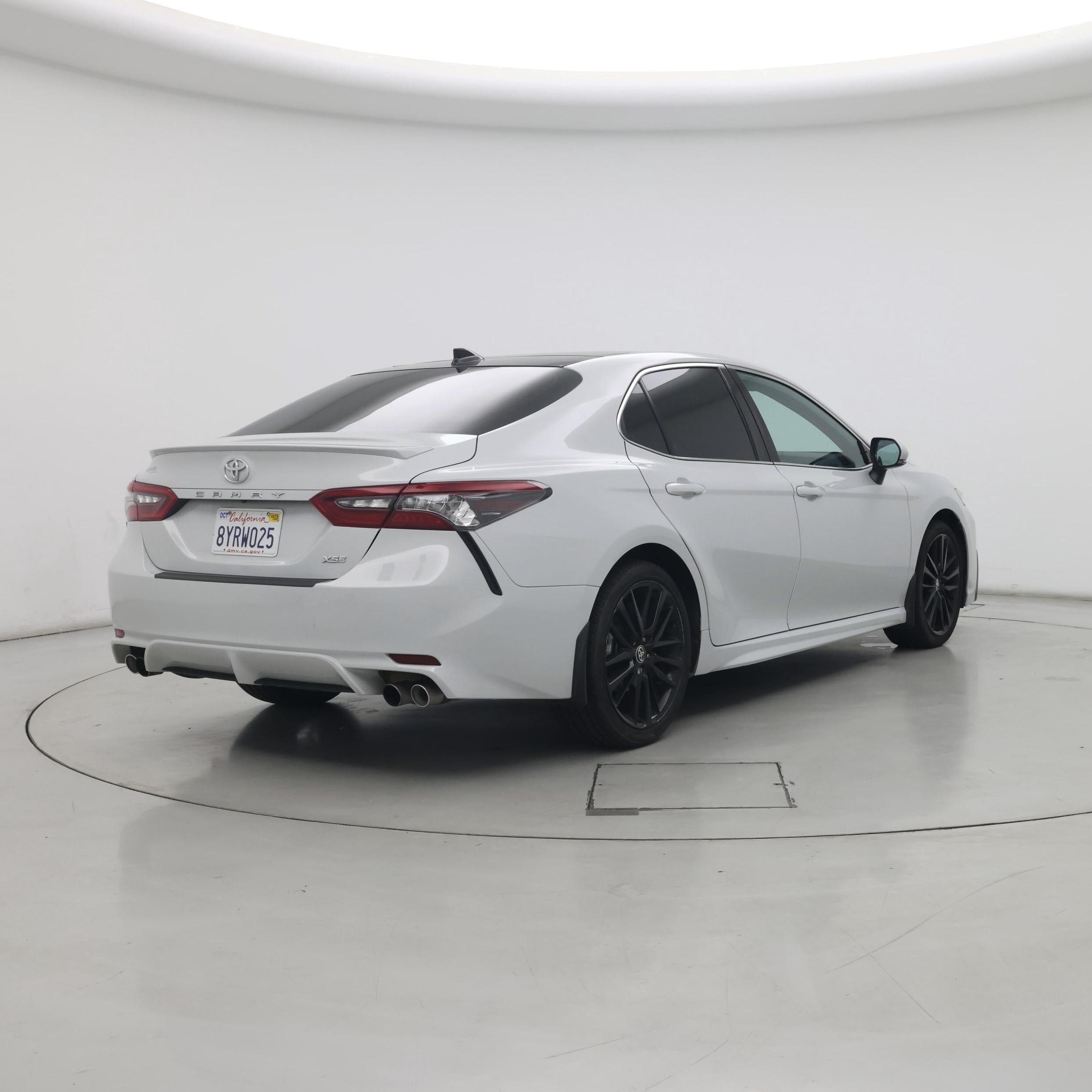 Thumbnail: 2022 Toyota Camry - 8