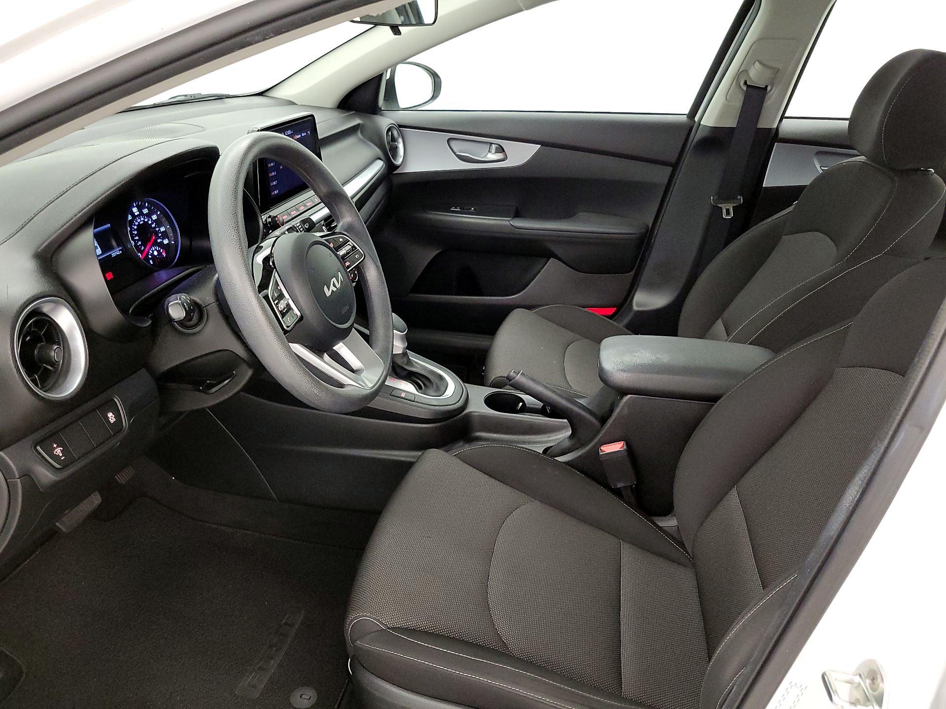 Thumbnail: 2023 Kia Forte - 11