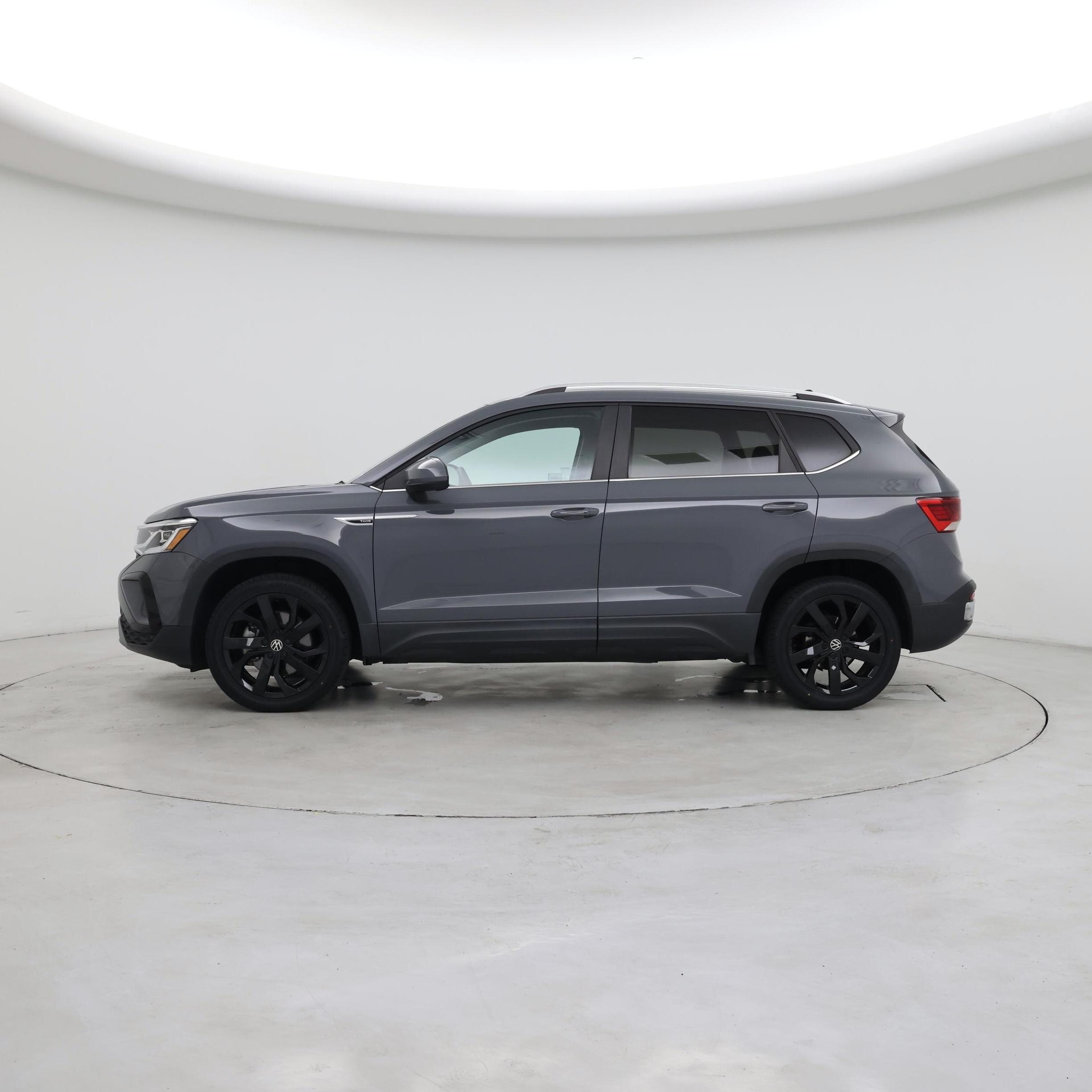 Thumbnail: 2022 Volkswagen Taos - 3
