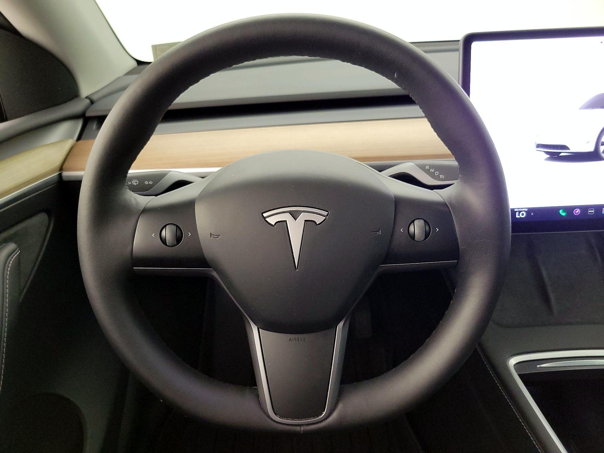 Thumbnail: 2023 Tesla Model Y - 10