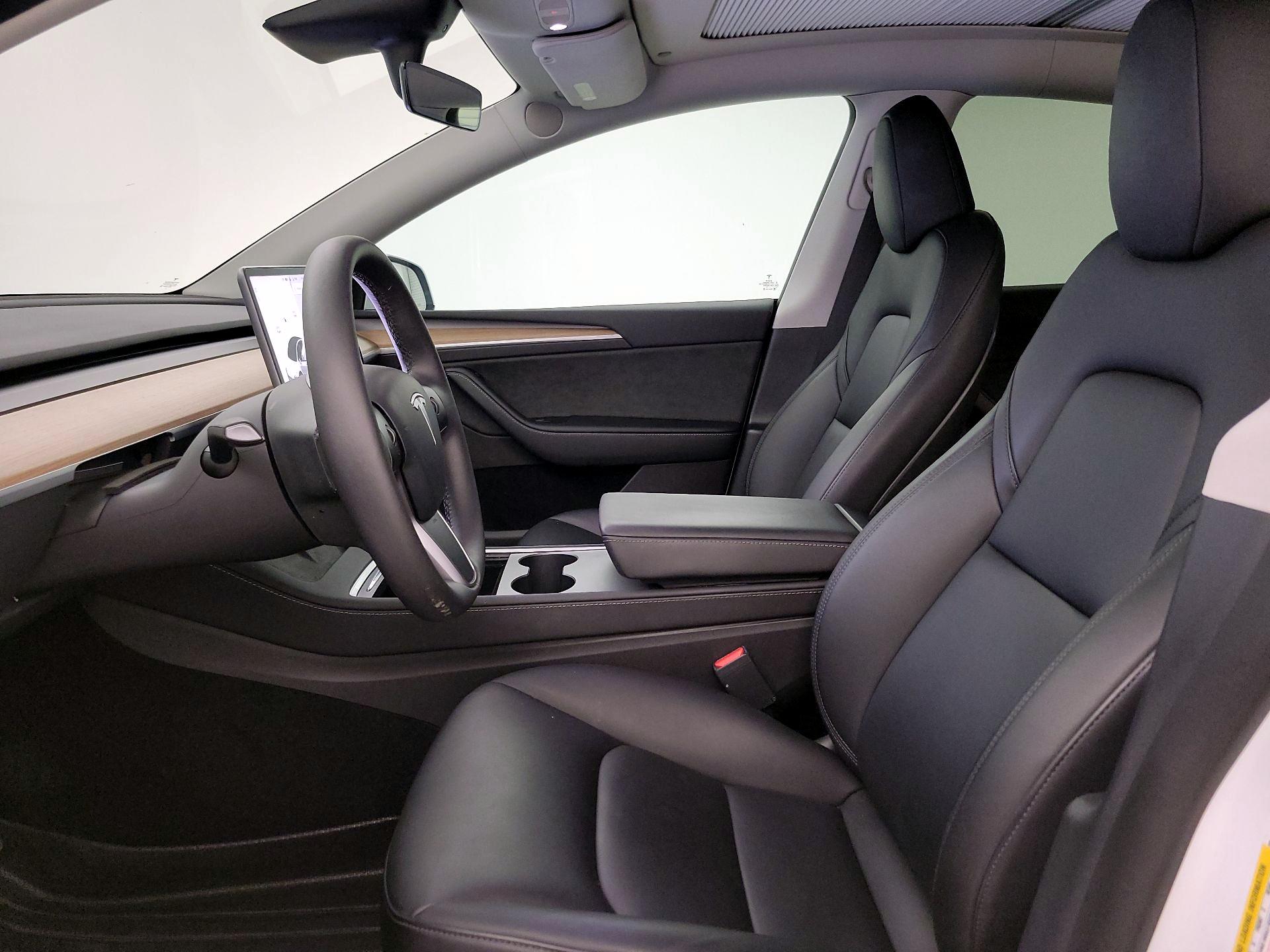 Thumbnail: 2023 Tesla Model Y - 11