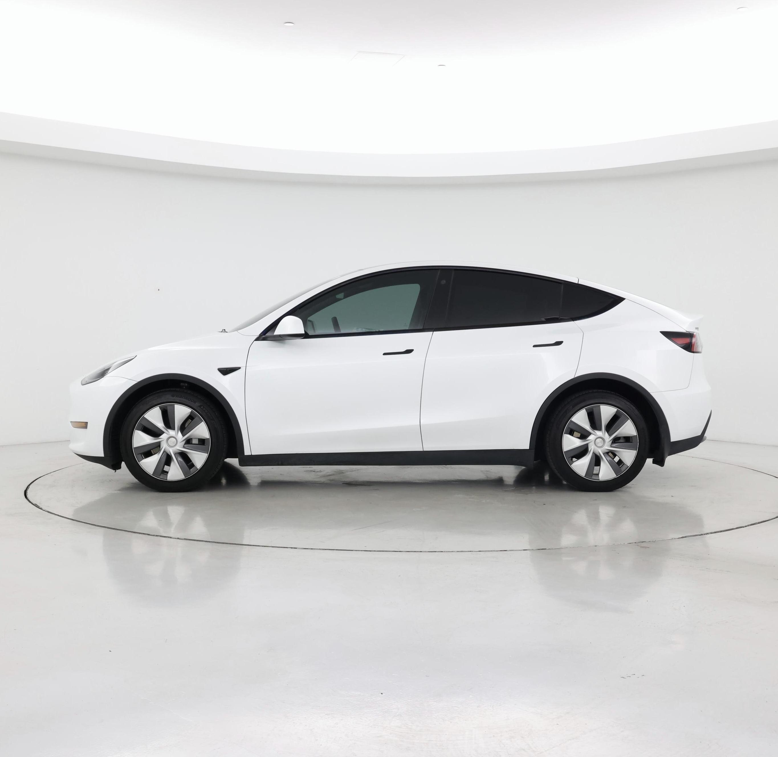 Thumbnail: 2023 Tesla Model Y - 3