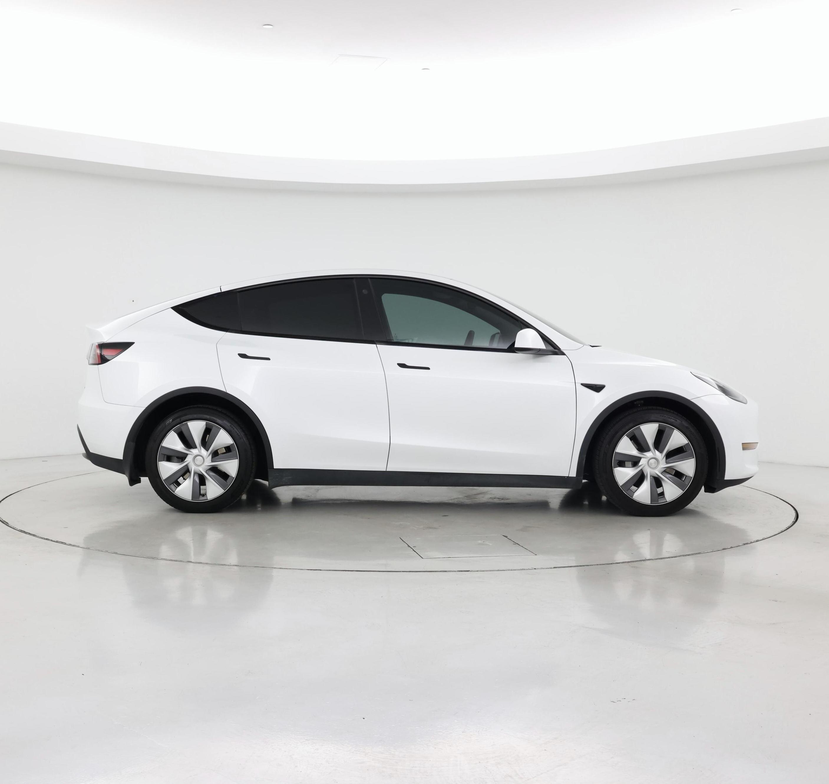 Thumbnail: 2023 Tesla Model Y - 7