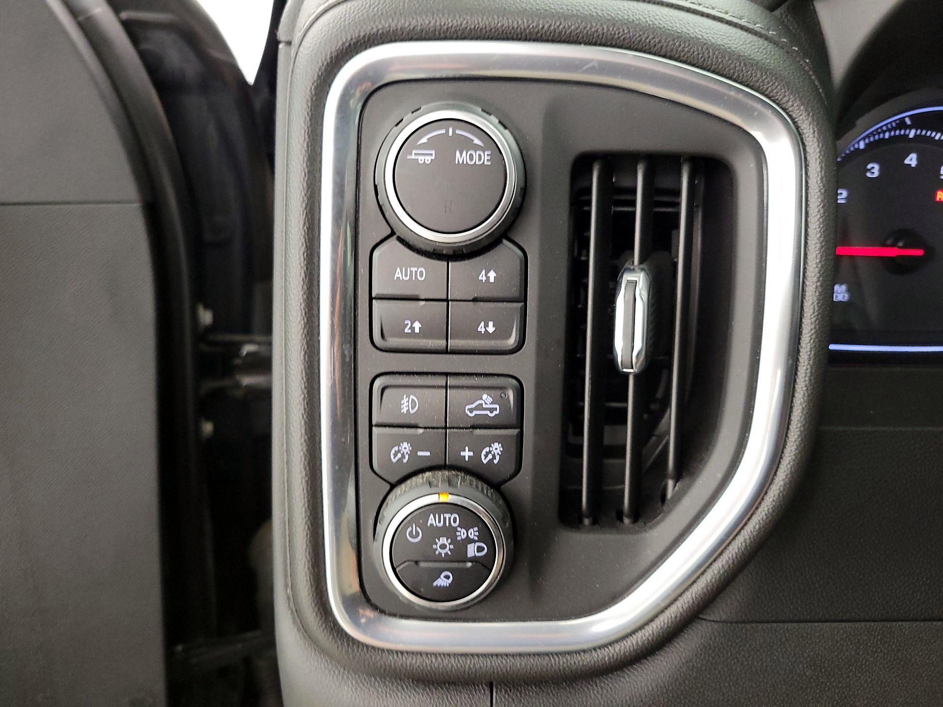 Thumbnail: 2022 Chevrolet Silverado 1500 - 13