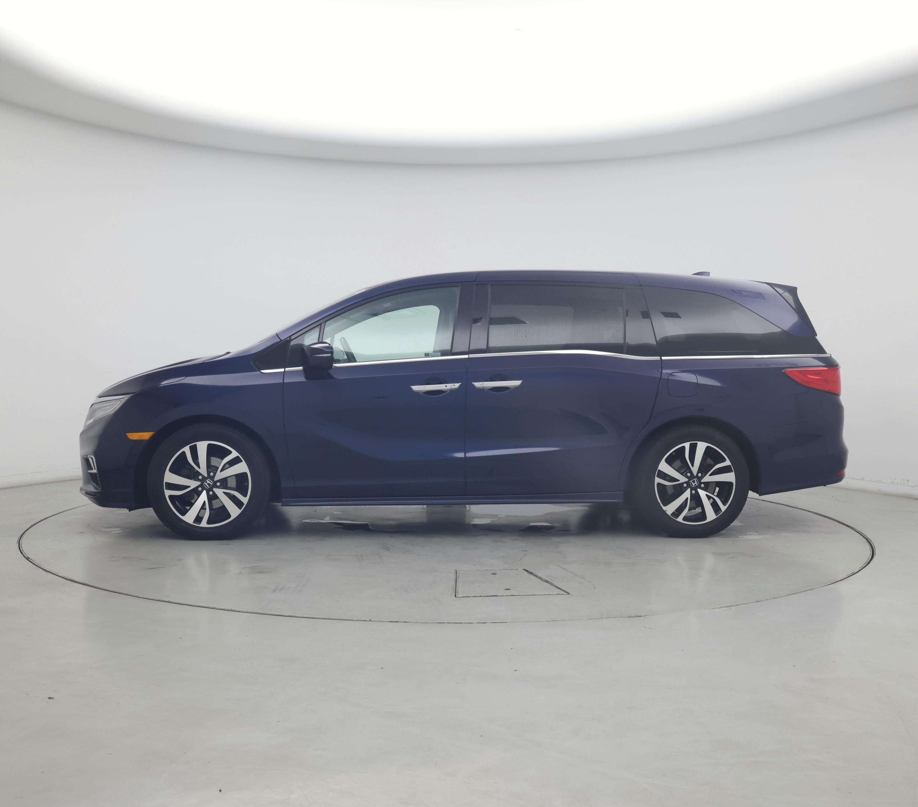 Thumbnail: 2020 Honda Odyssey - 3