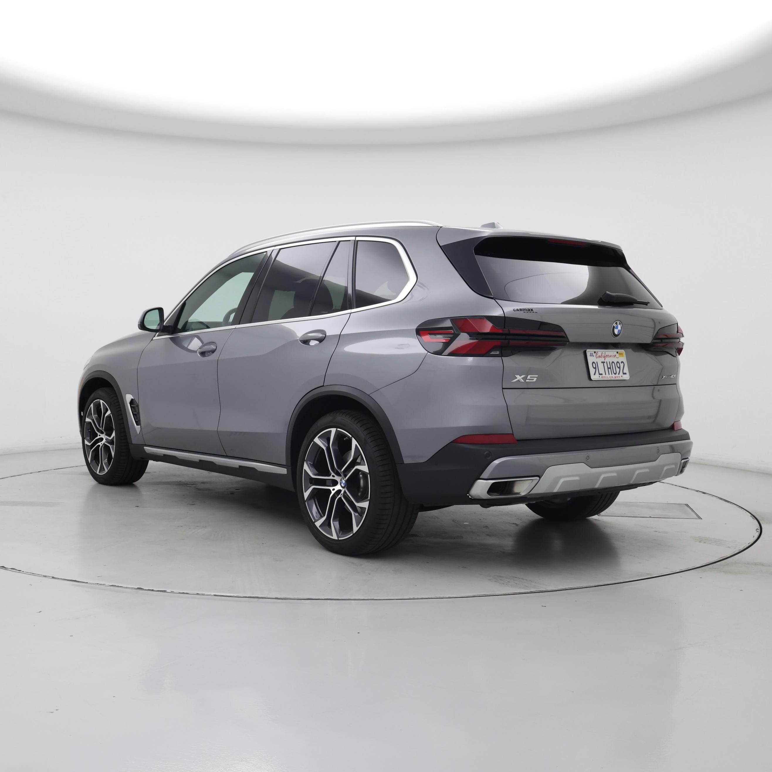 Thumbnail: 2025 BMW X5 - 2