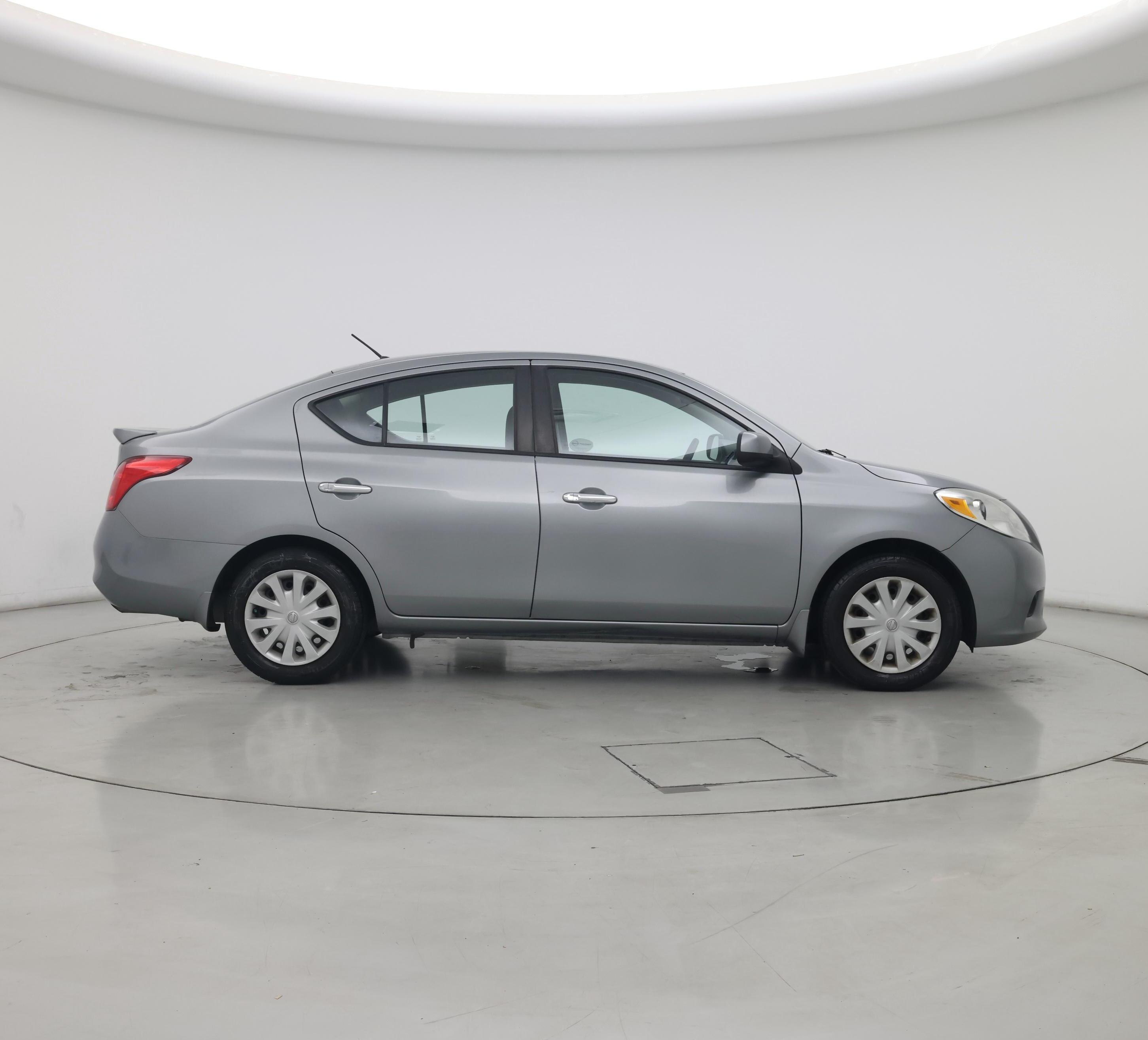 Thumbnail: 2013 Nissan Versa - 7