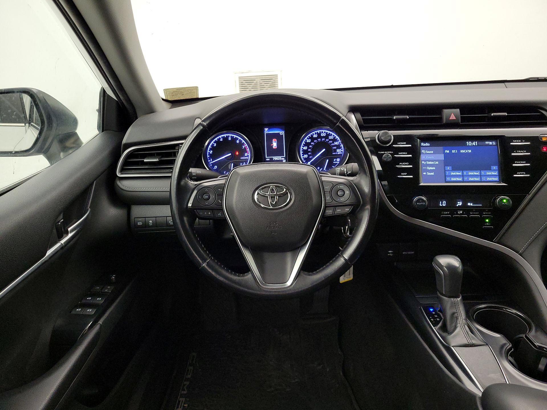 Thumbnail: 2019 Toyota Camry - 10