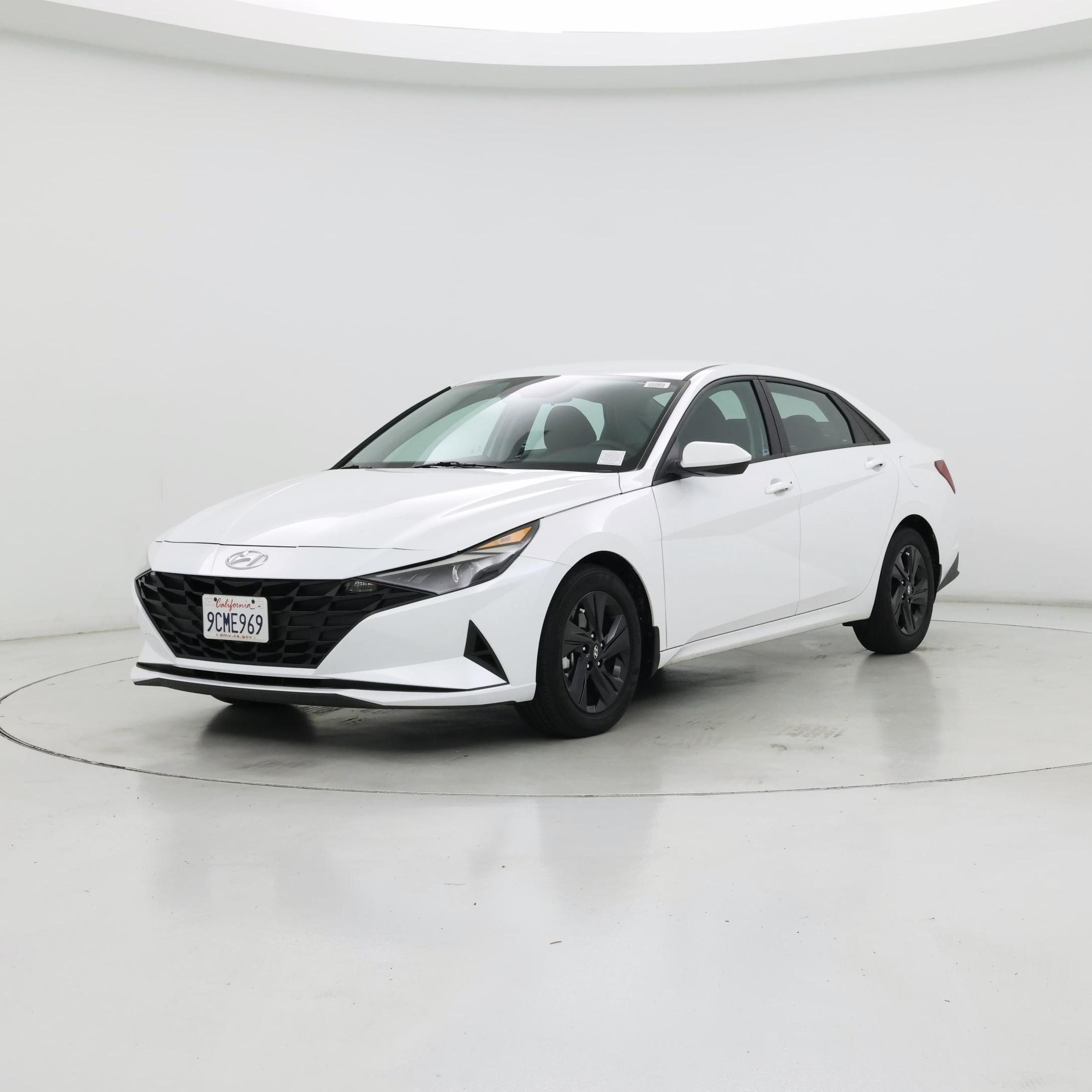 Thumbnail: 2023 Hyundai Elantra - 4