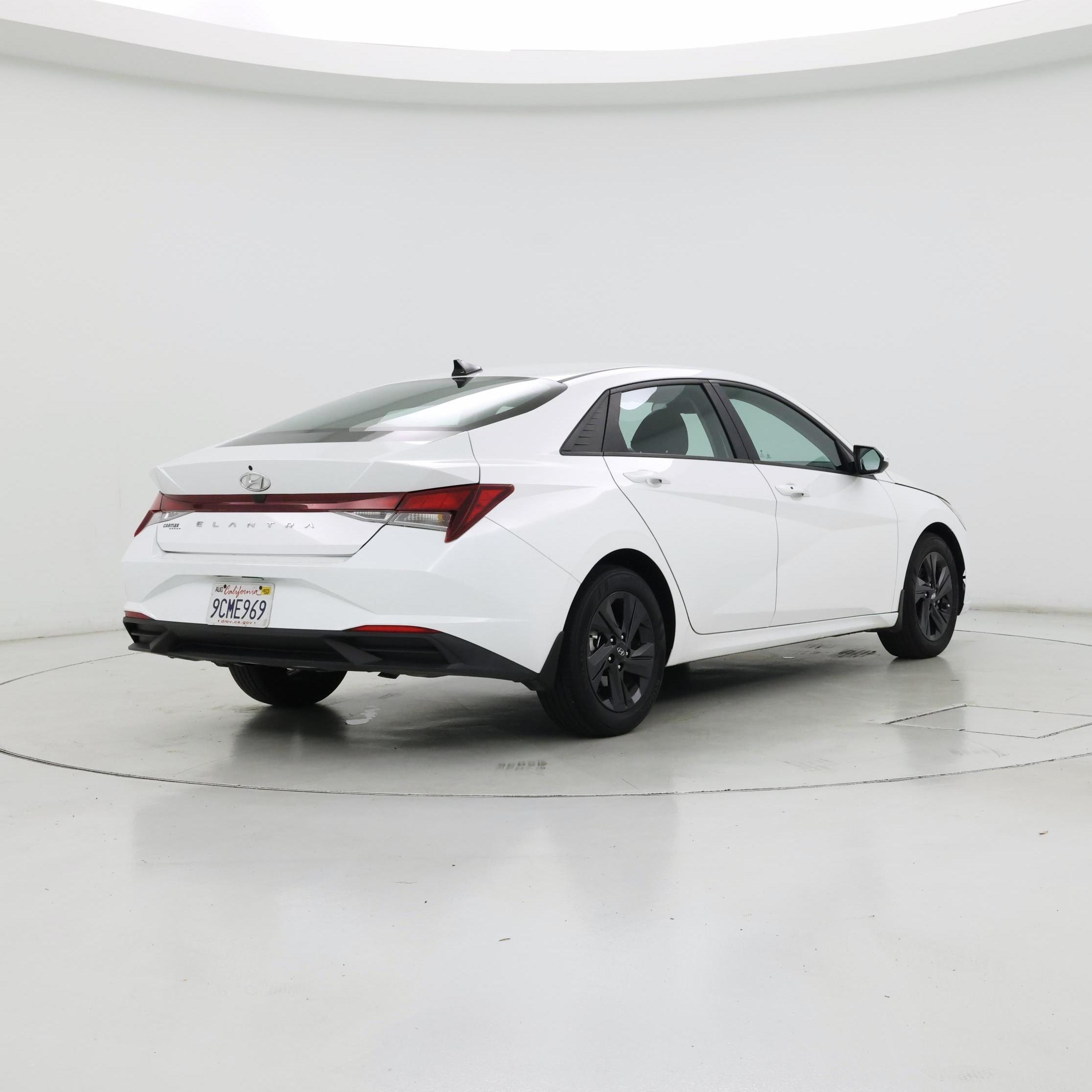 Thumbnail: 2023 Hyundai Elantra - 8