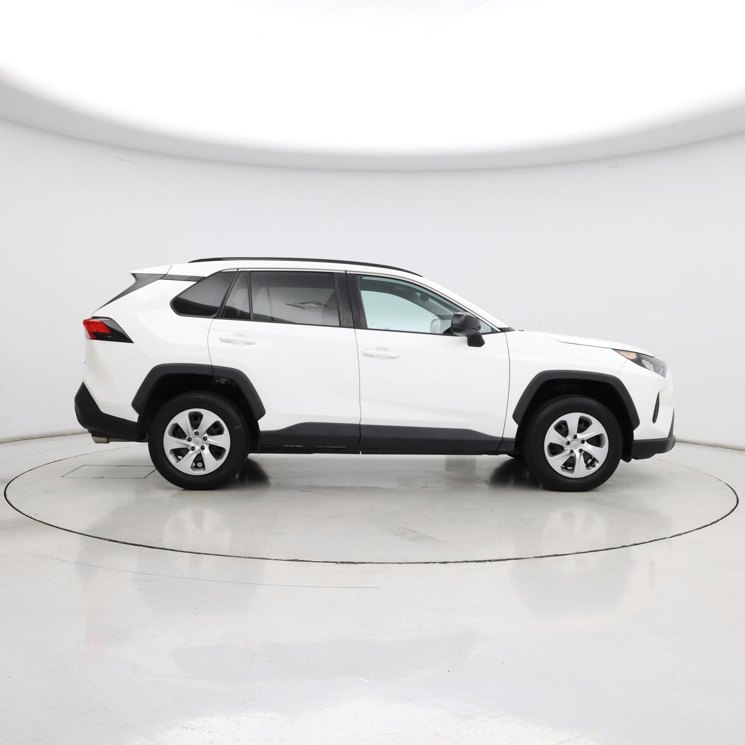 Thumbnail: 2021 Toyota RAV4 - 7