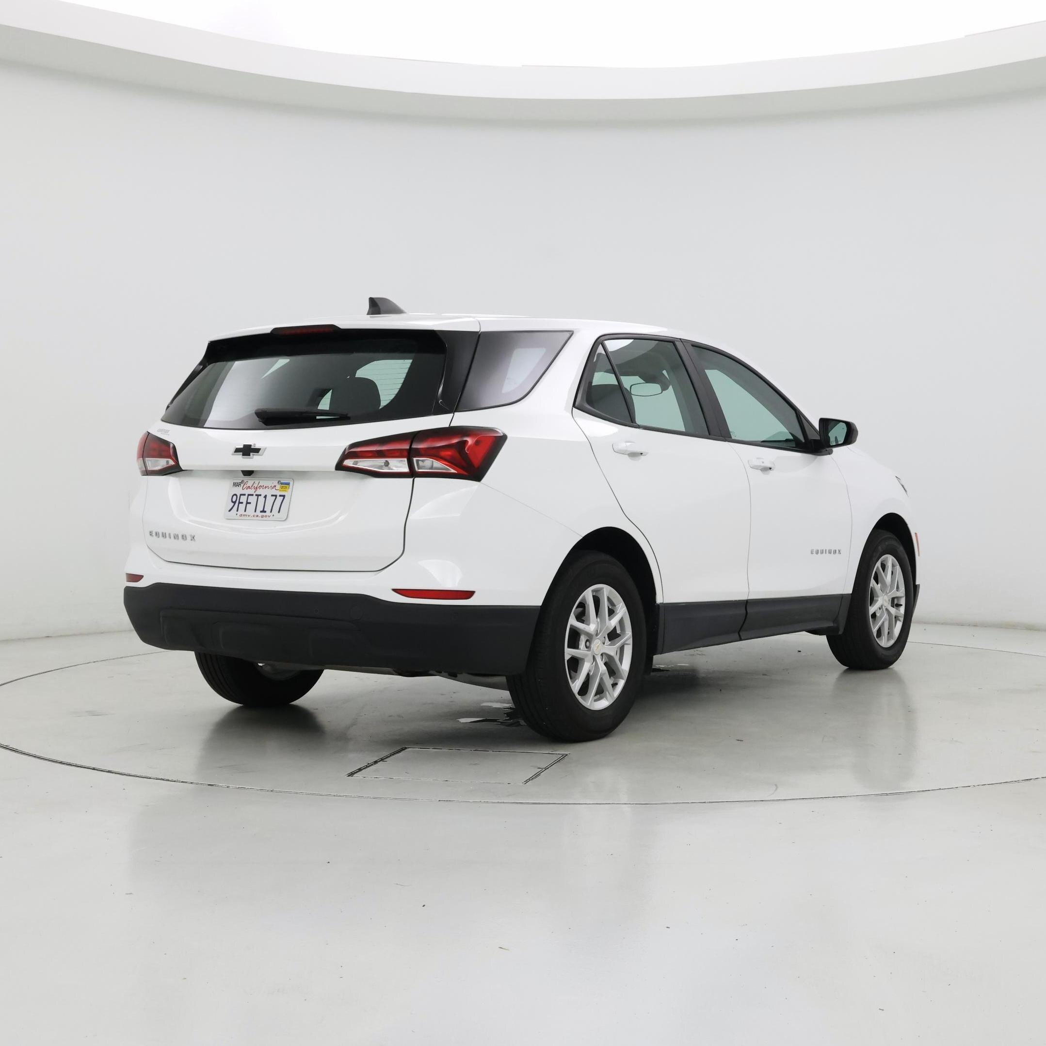 Thumbnail: 2023 Chevrolet Equinox - 8