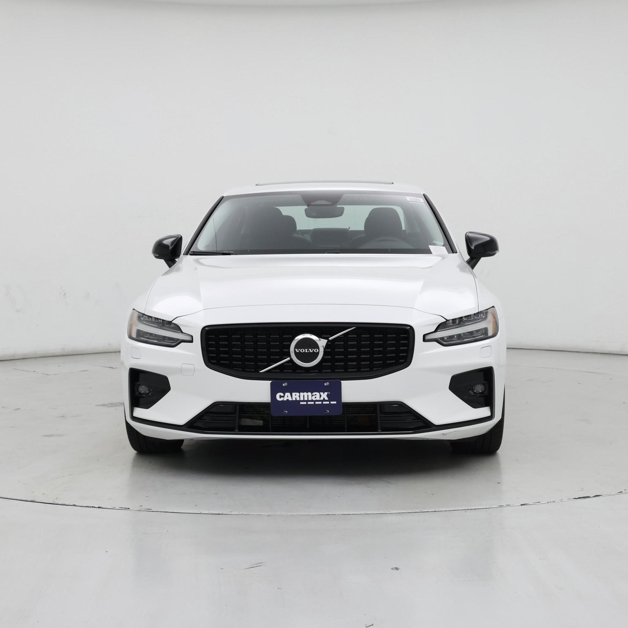 Thumbnail: 2025 Volvo S60 - 5