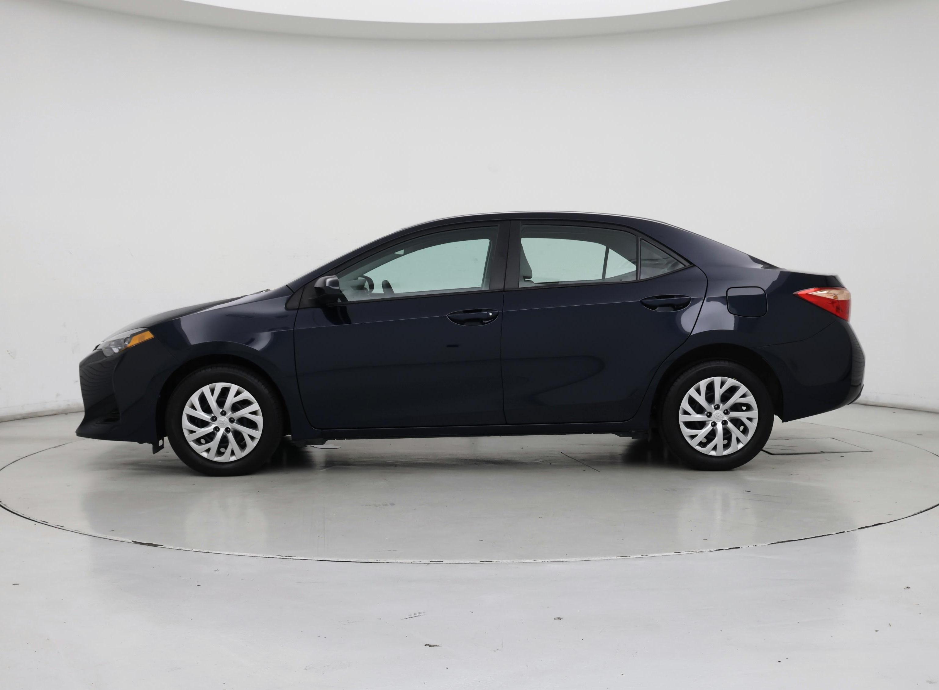 Thumbnail: 2019 Toyota Corolla - 3