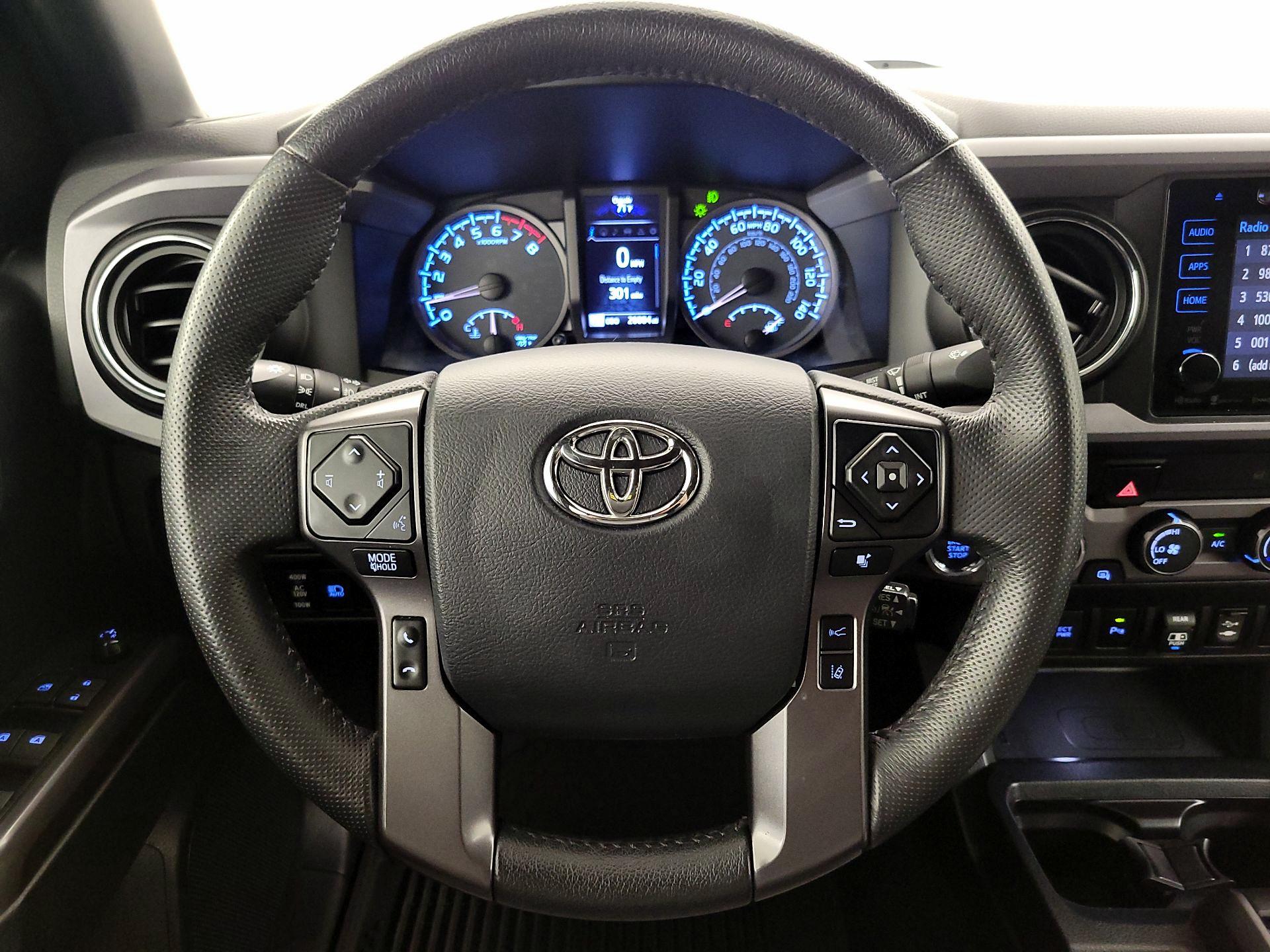 Thumbnail: 2019 Toyota Tacoma - 10