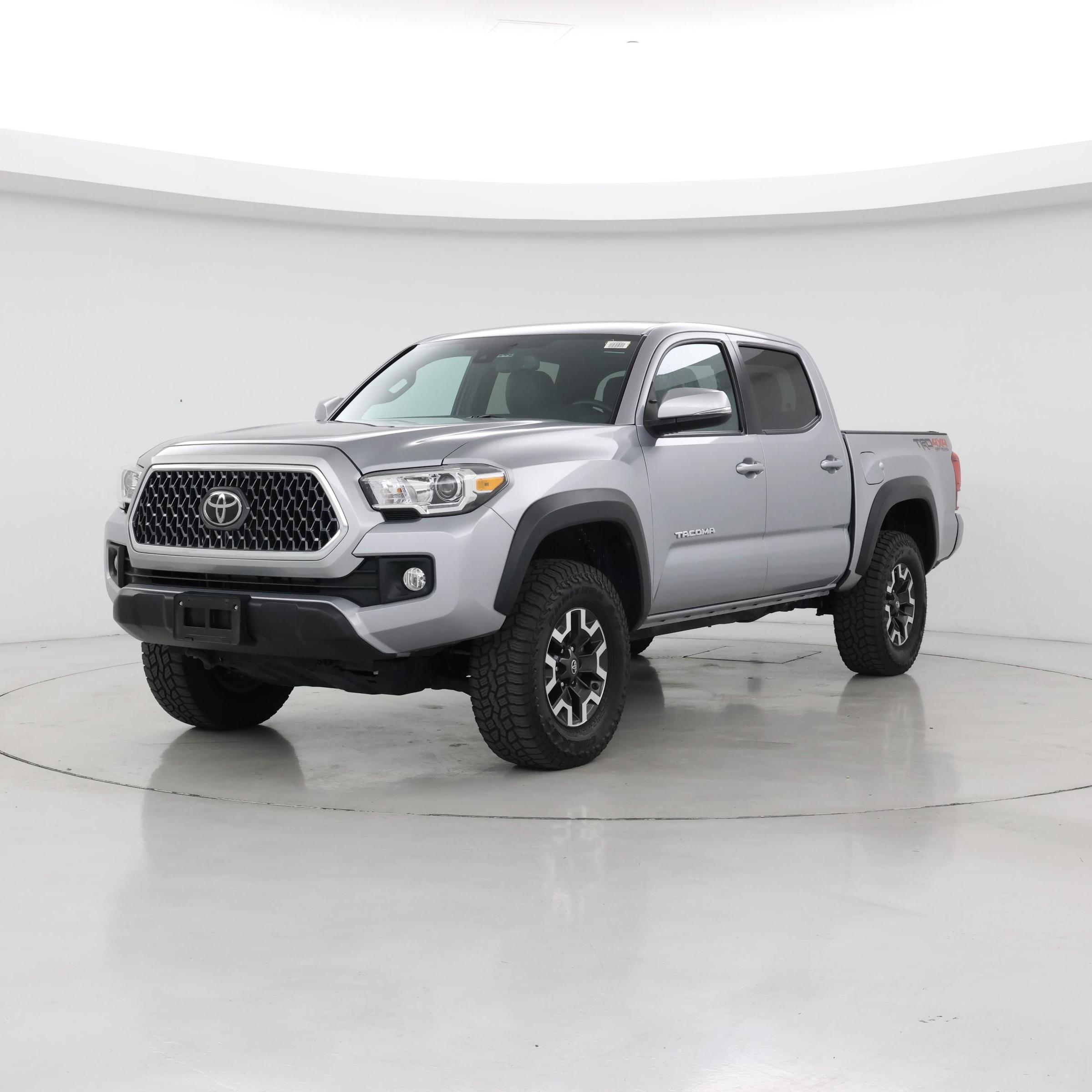 Thumbnail: 2019 Toyota Tacoma - 4