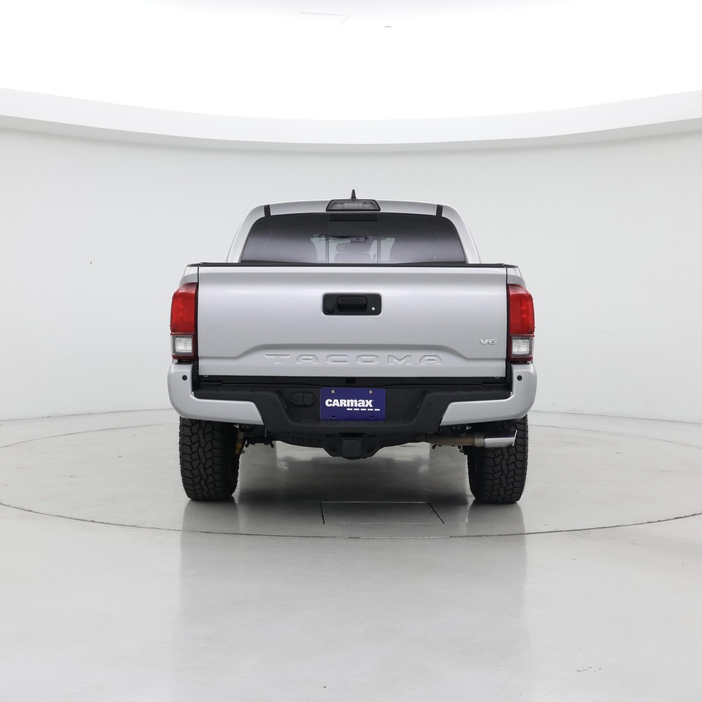 Thumbnail: 2019 Toyota Tacoma - 6
