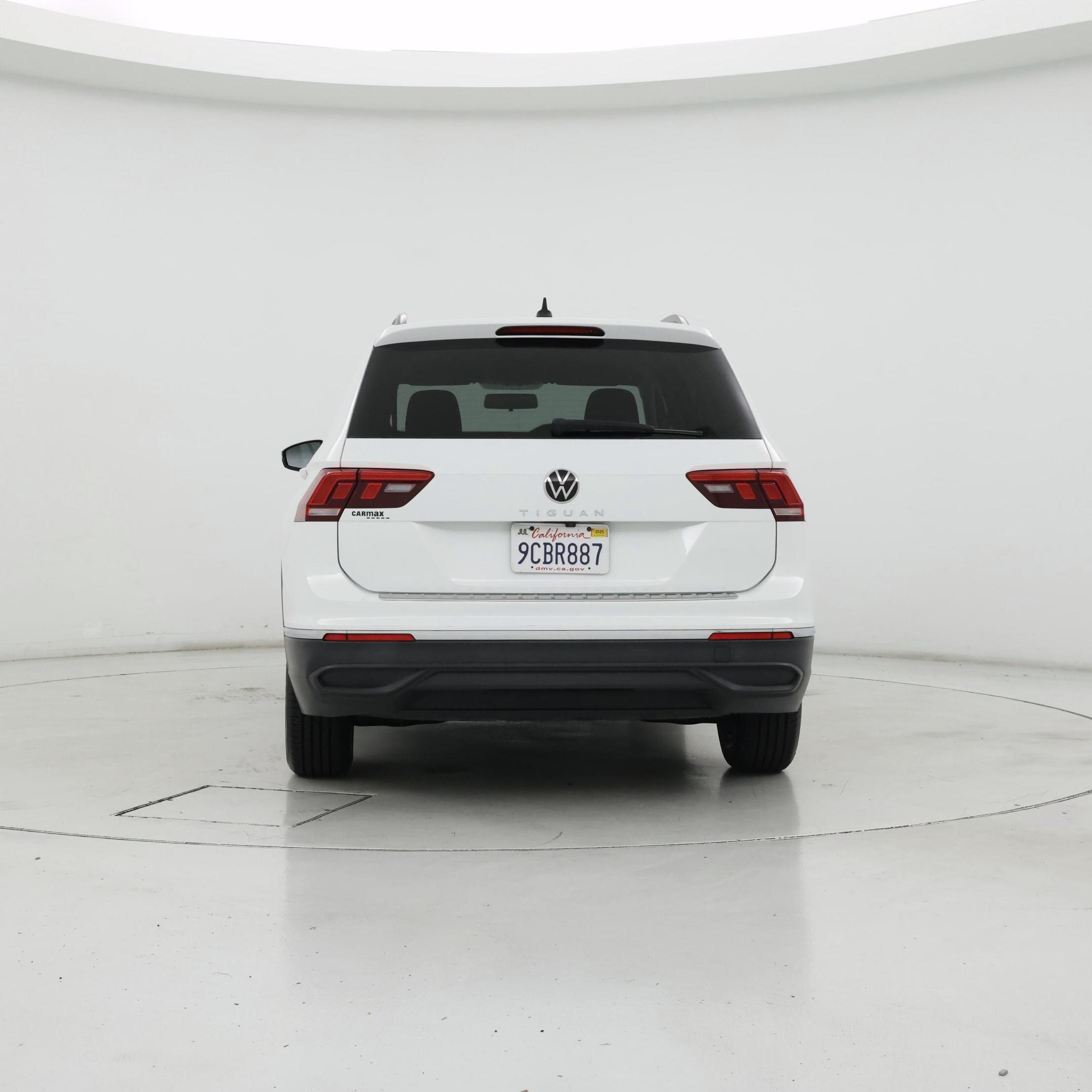 Thumbnail: 2022 Volkswagen Tiguan - 6