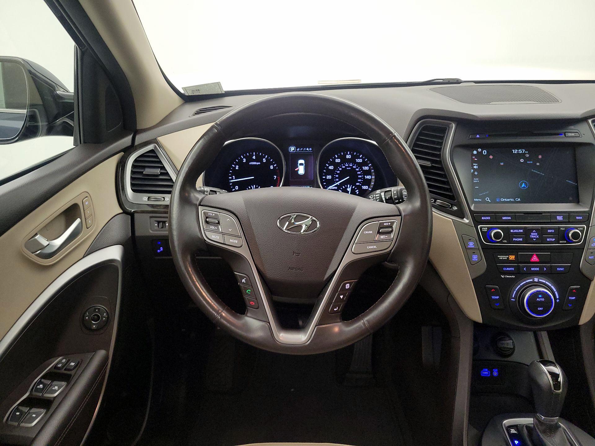 Thumbnail: 2017 Hyundai Santa Fe - 10
