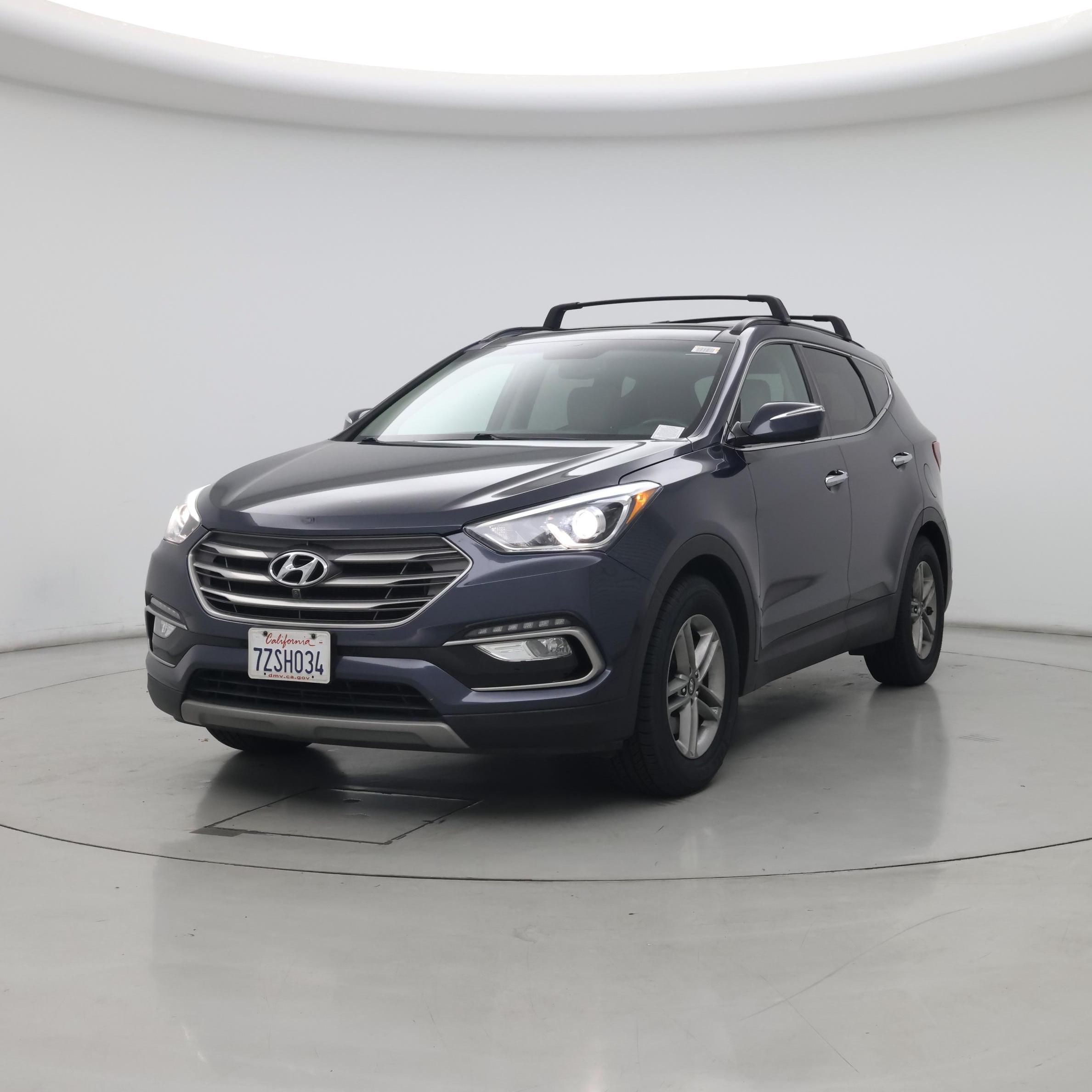 Thumbnail: 2017 Hyundai Santa Fe - 4