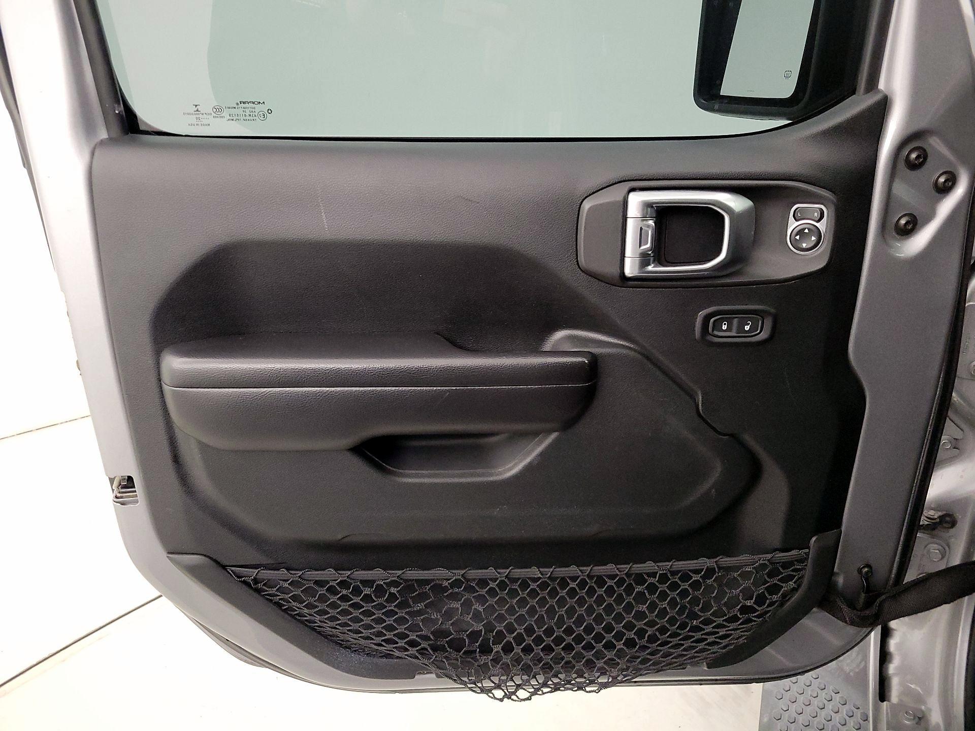 Thumbnail: 2020 Jeep Wrangler - 12