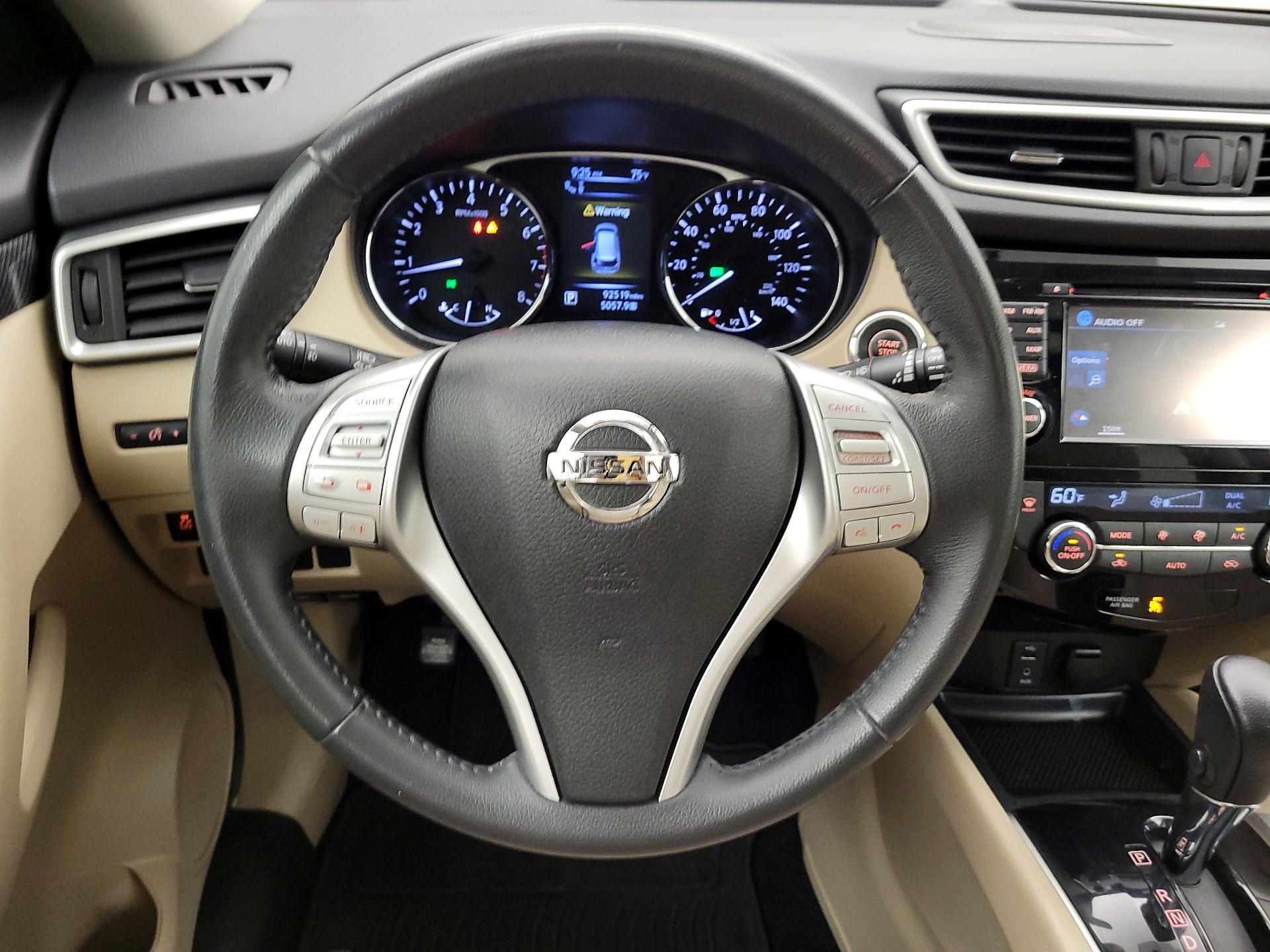 Thumbnail: 2016 Nissan Rogue - 10