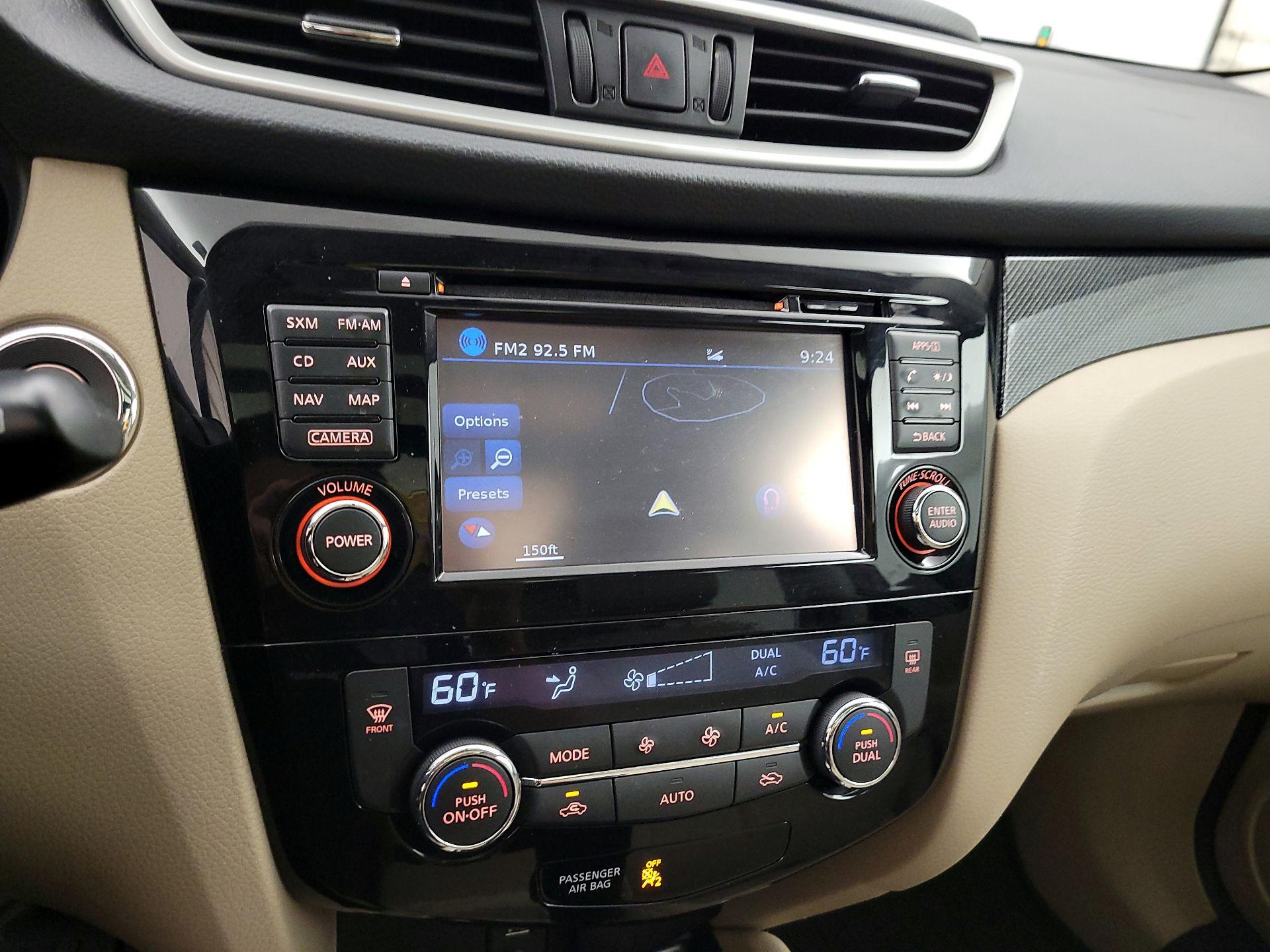 Thumbnail: 2016 Nissan Rogue - 14