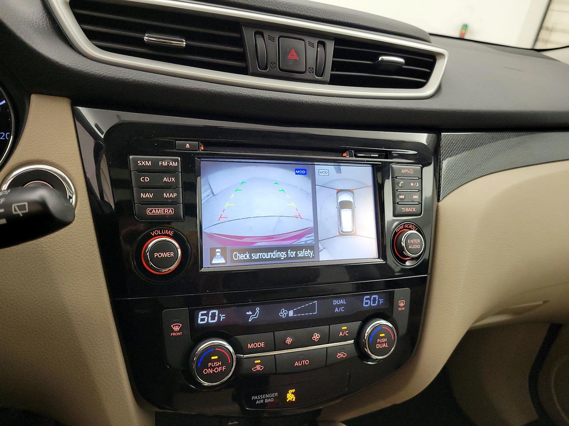 Thumbnail: 2016 Nissan Rogue - 15