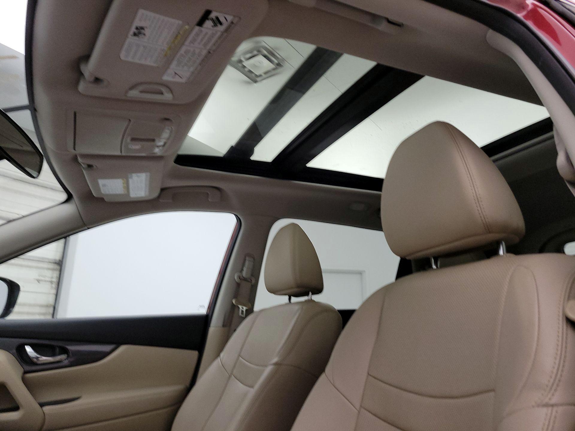 Thumbnail: 2016 Nissan Rogue - 20
