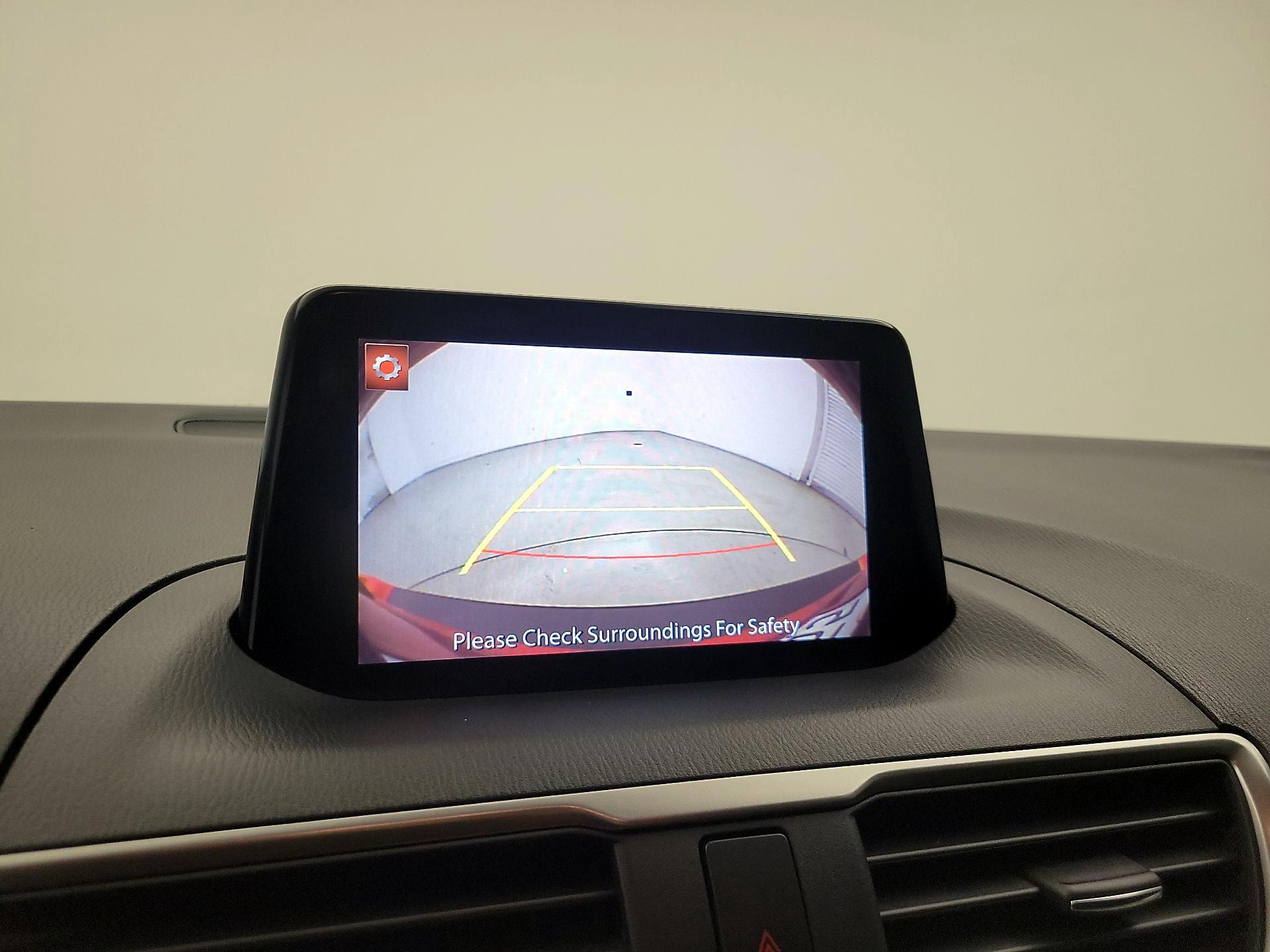 Thumbnail: 2018 Mazda Mazda3 - 14