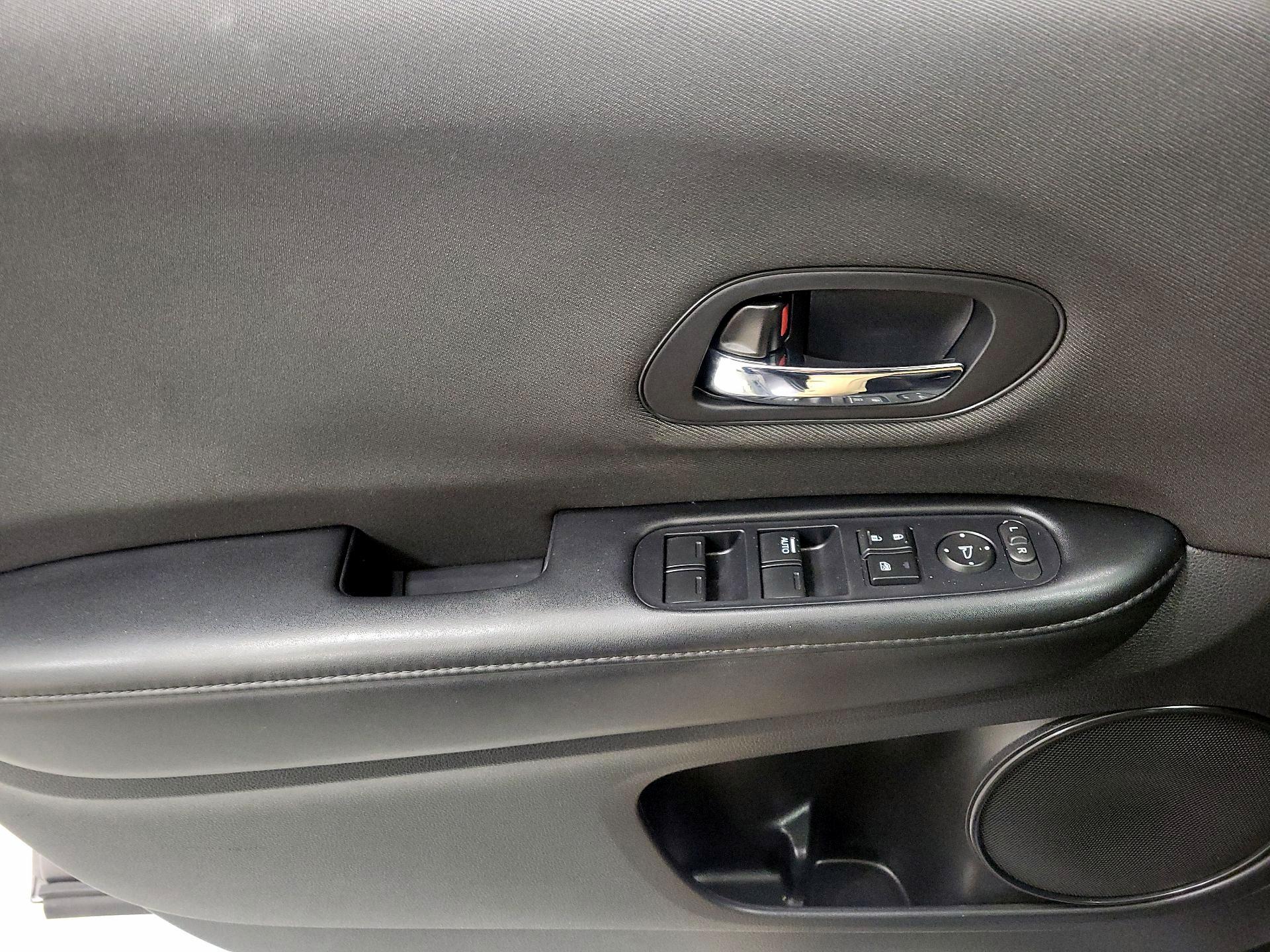 Thumbnail: 2022 Honda HR-V - 12