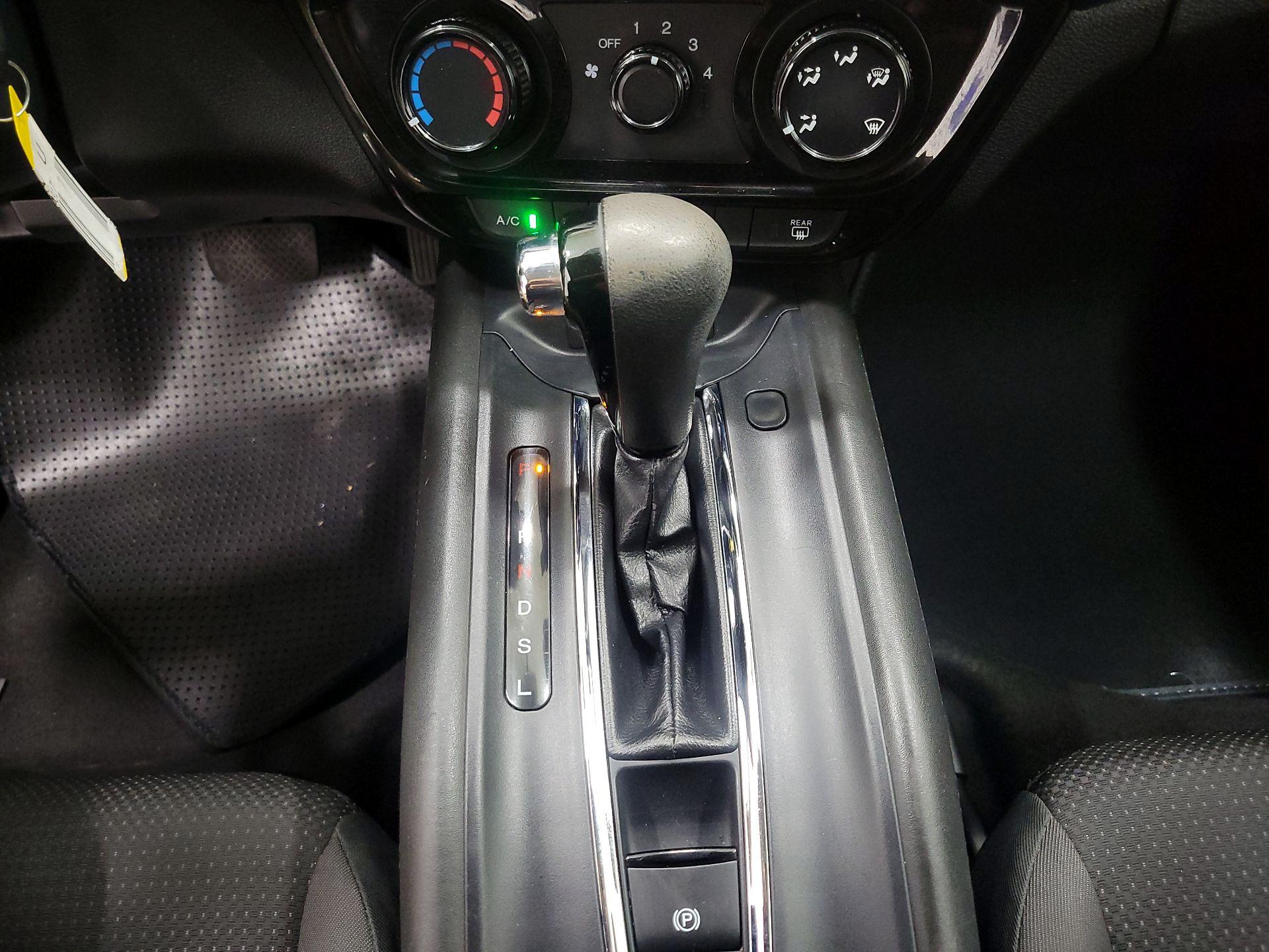 Thumbnail: 2022 Honda HR-V - 17