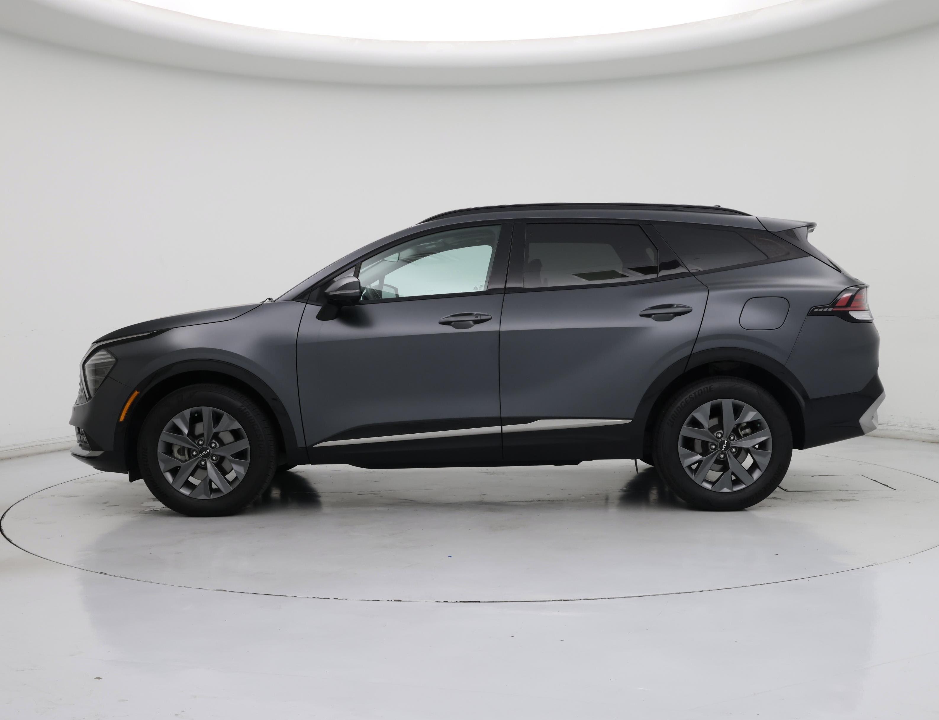 Thumbnail: 2023 Kia Sportage - 3