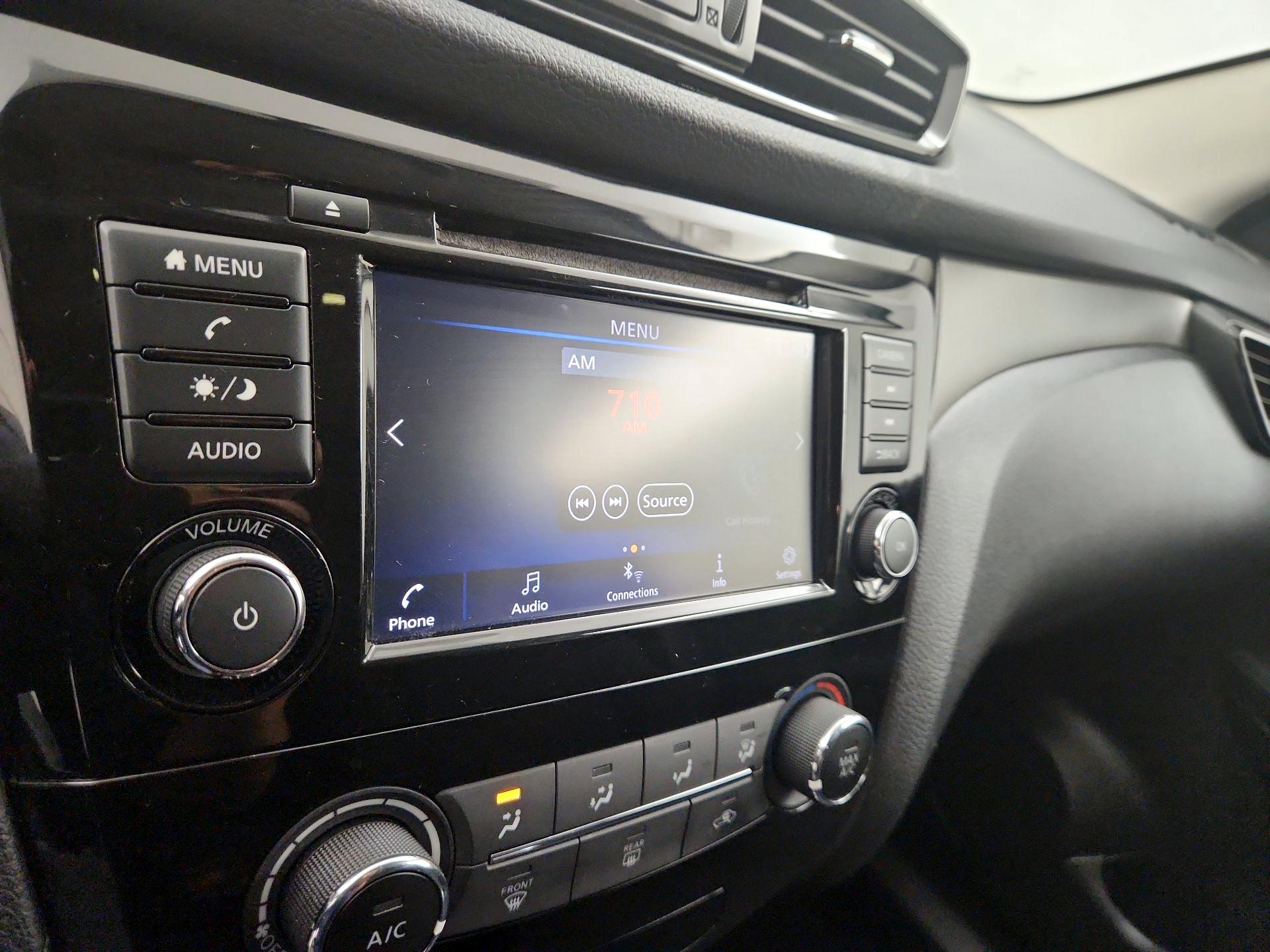 Thumbnail: 2019 Nissan Rogue Sport - 15