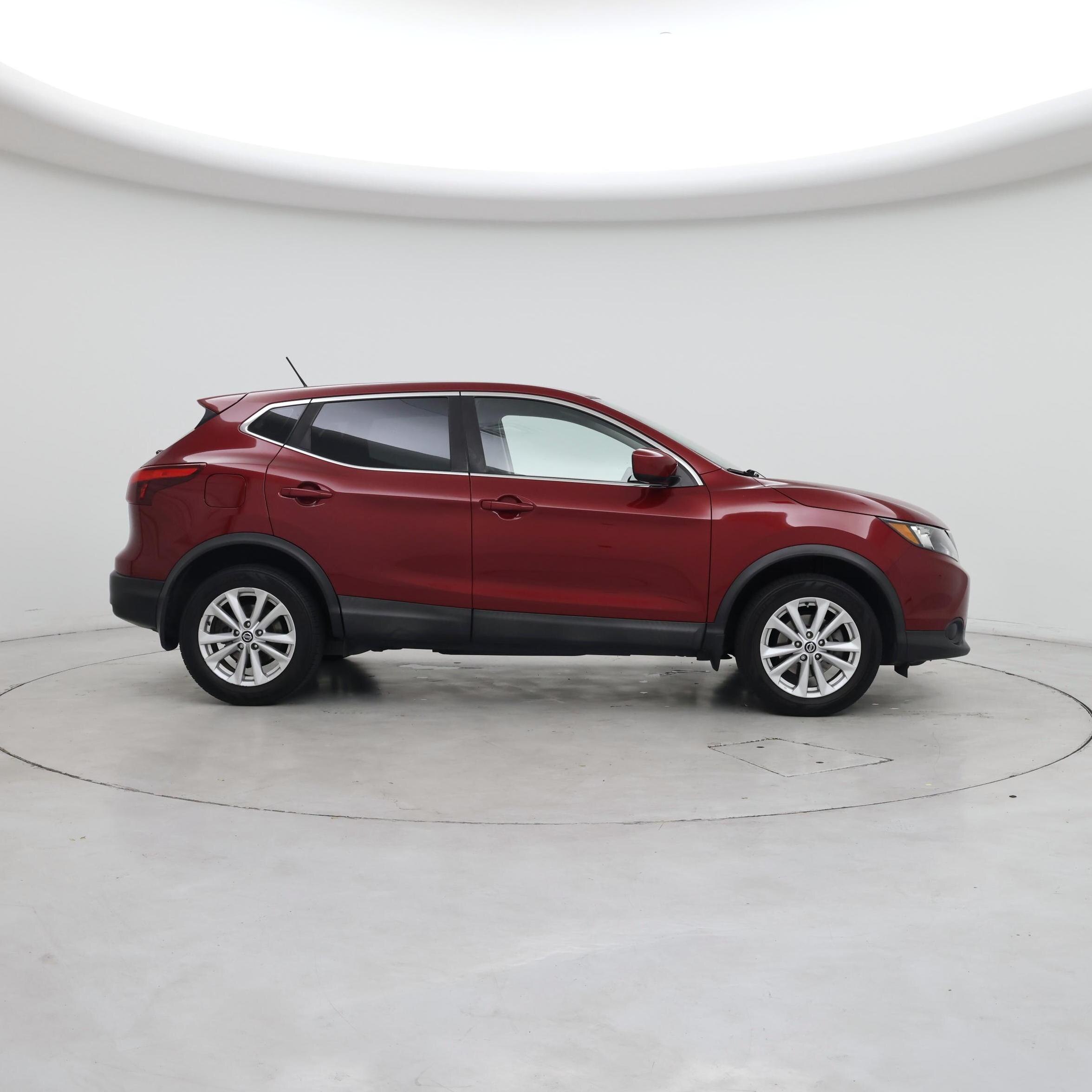 Thumbnail: 2019 Nissan Rogue Sport - 7