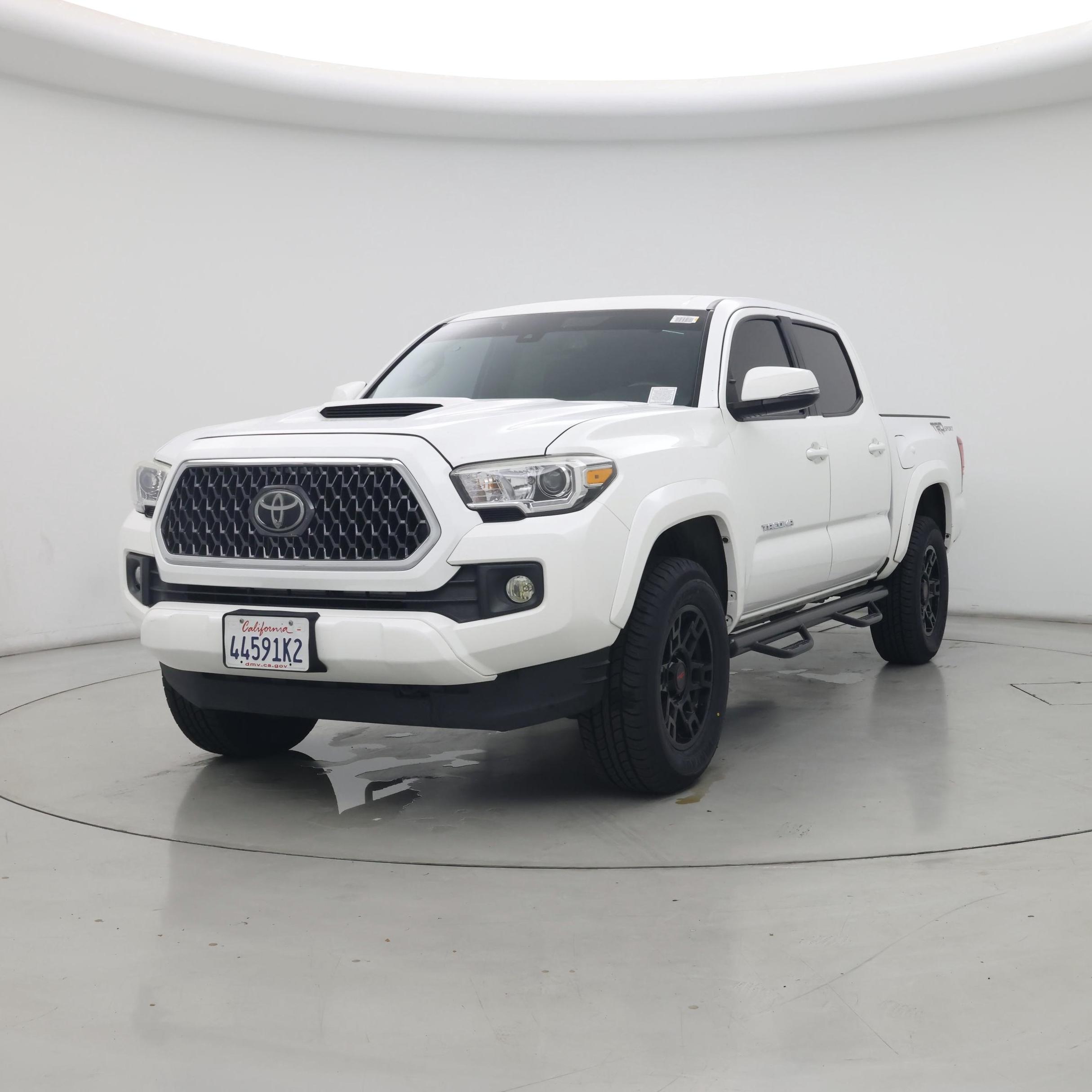 Thumbnail: 2018 Toyota Tacoma - 7