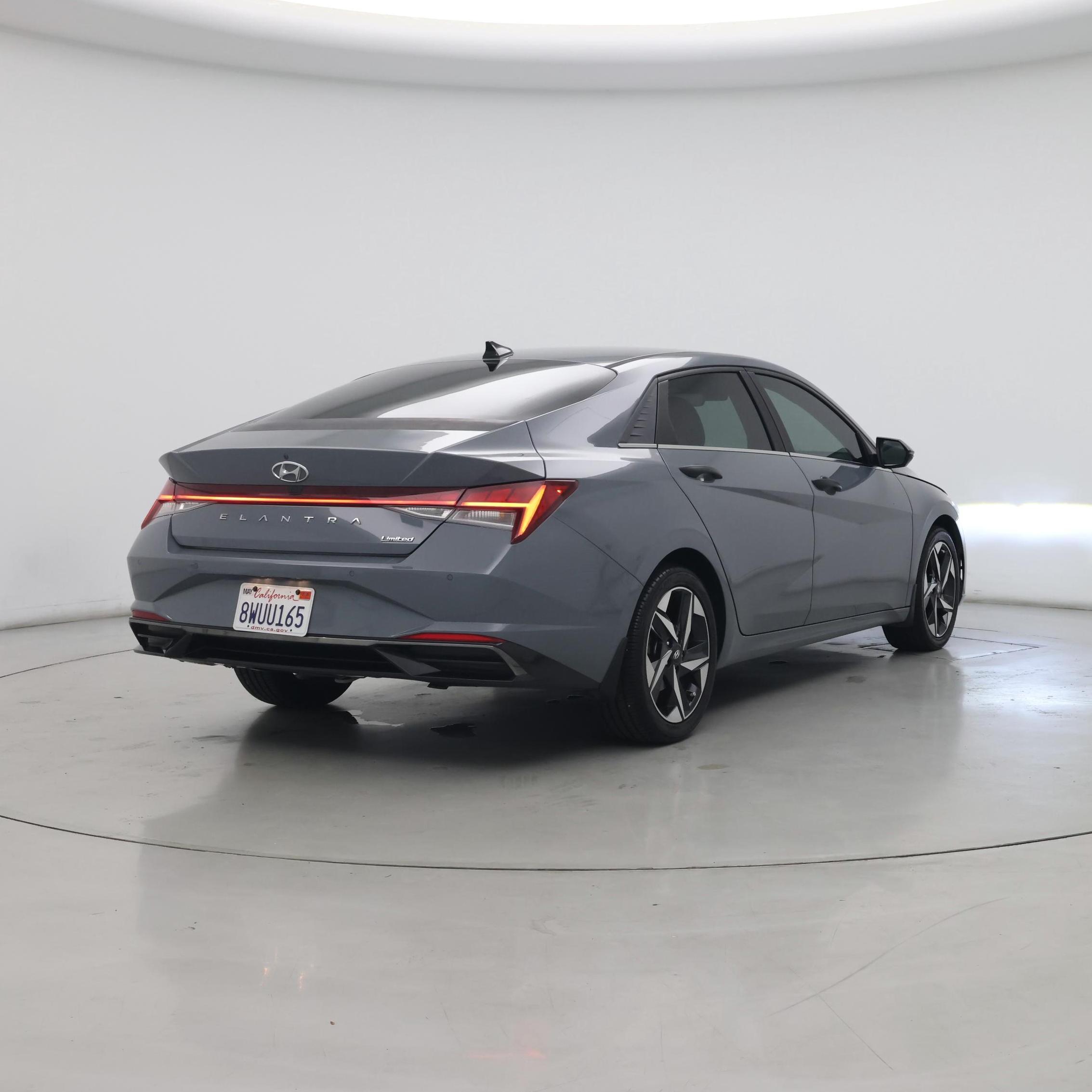 Thumbnail: 2021 Hyundai Elantra - 8