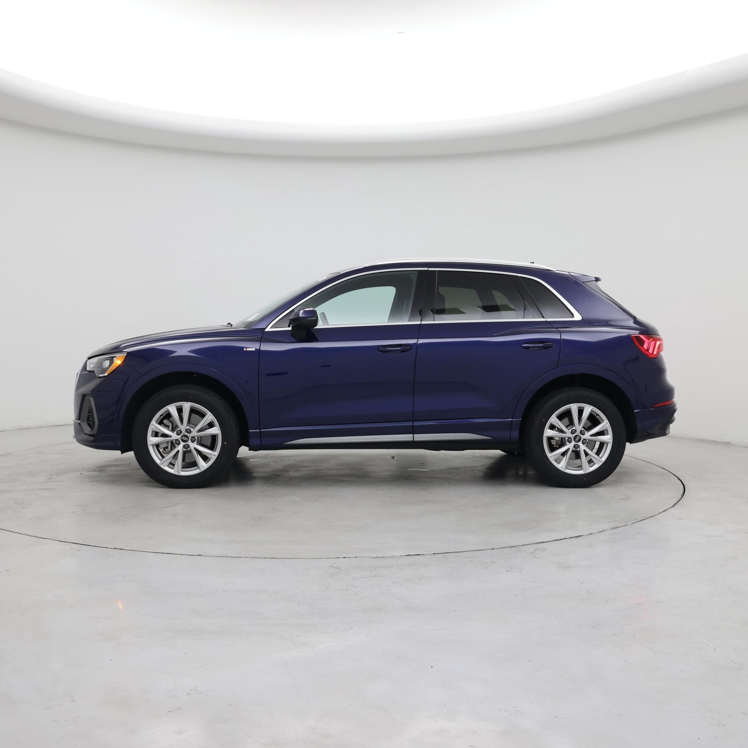 Thumbnail: 2022 Audi Q3 - 3