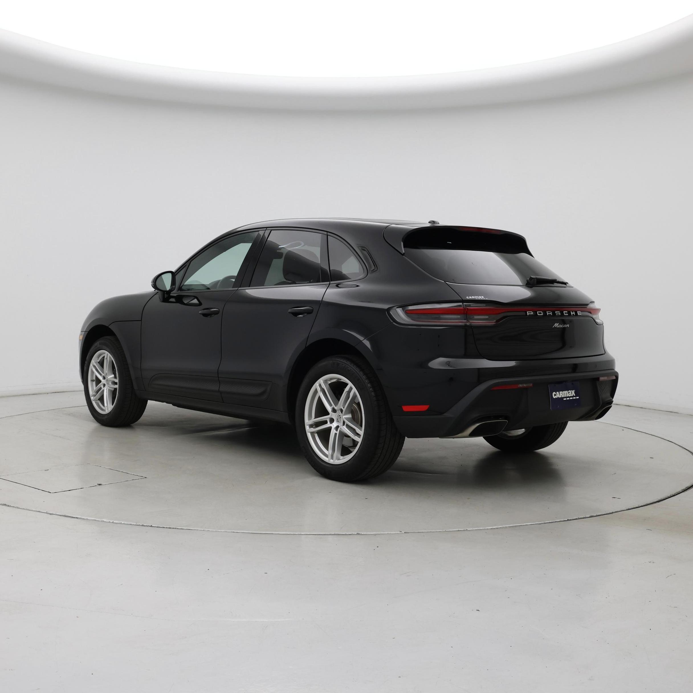 Thumbnail: 2024 Porsche Macan - 2