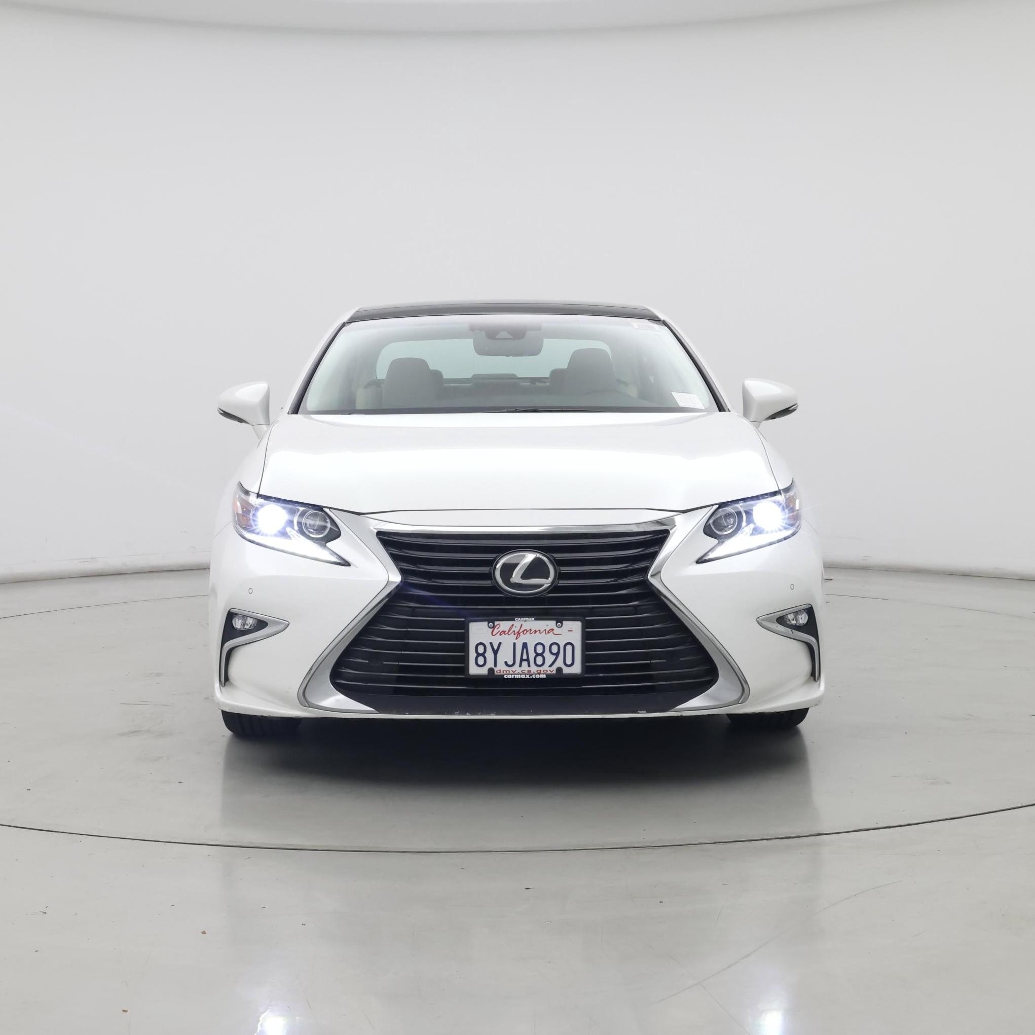Thumbnail: 2017 Lexus ES - 5
