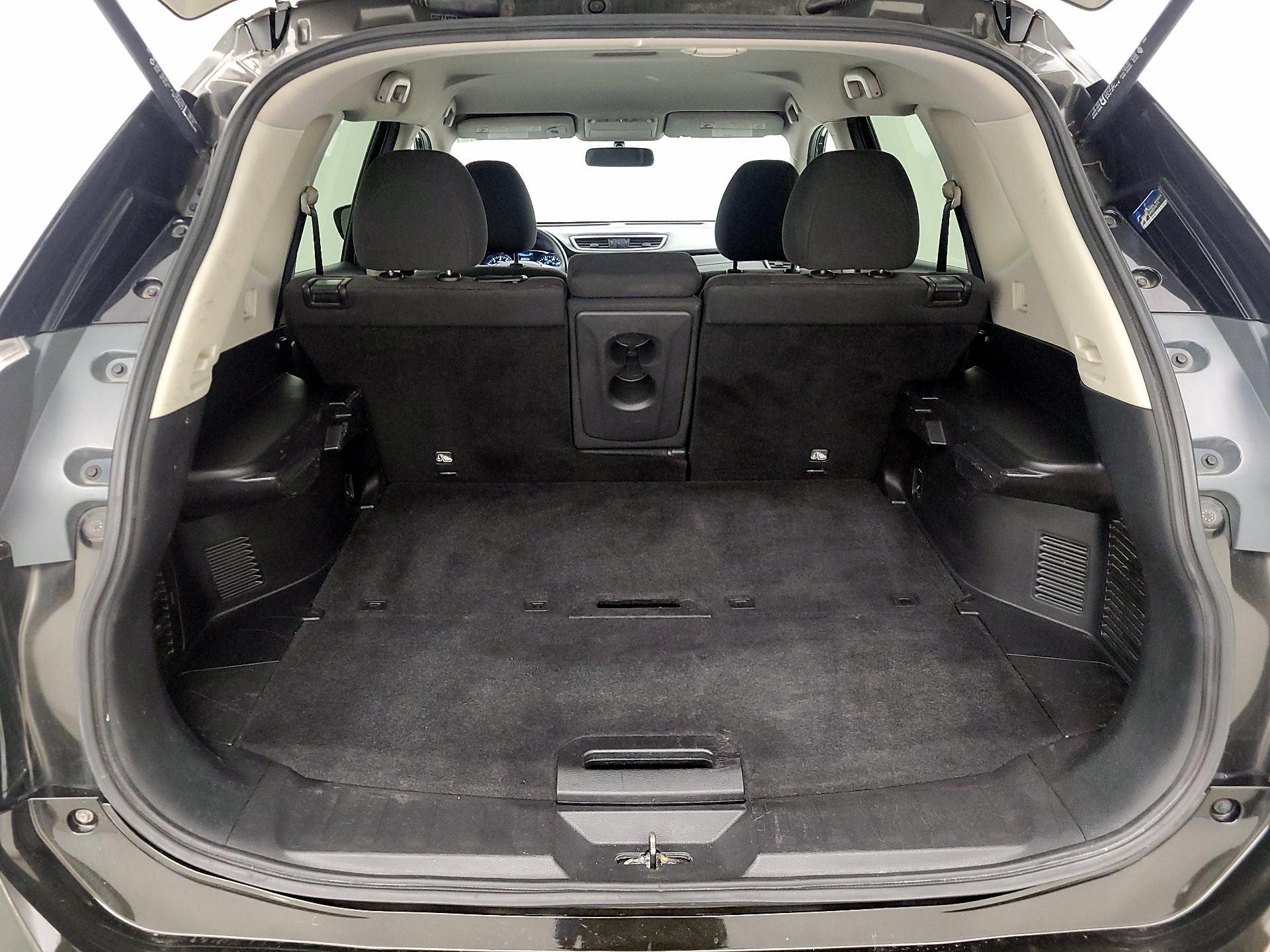 Thumbnail: 2016 Nissan Rogue - 20