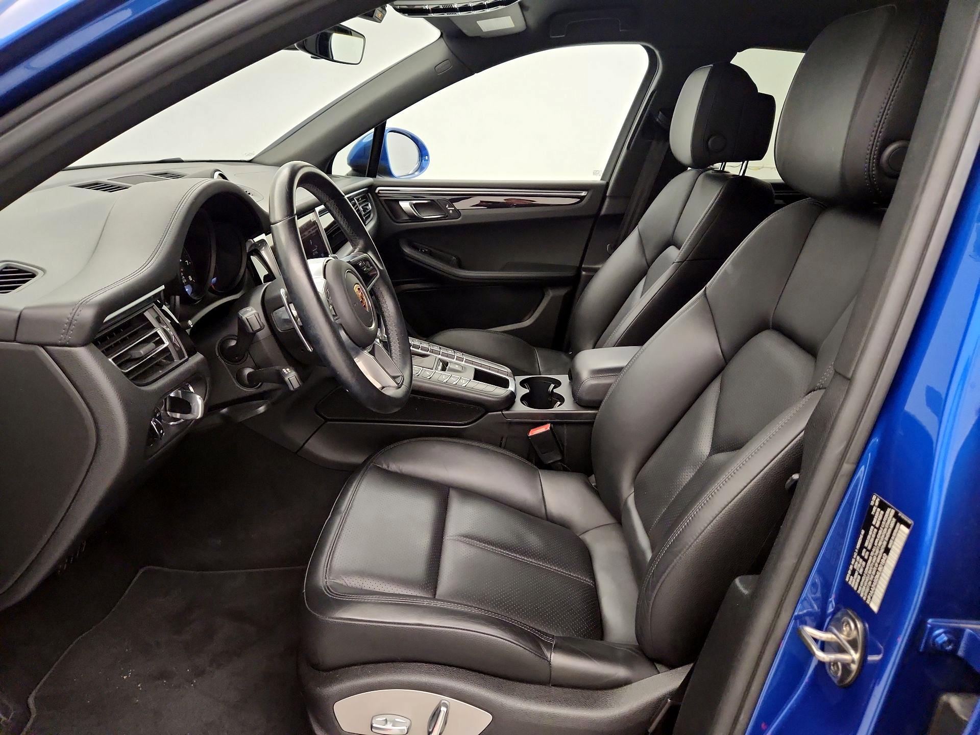 Thumbnail: 2021 Porsche Macan - 11