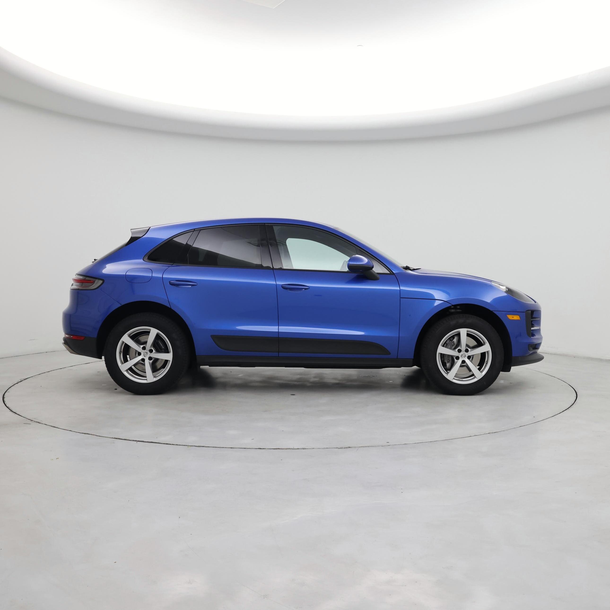 Thumbnail: 2021 Porsche Macan - 7