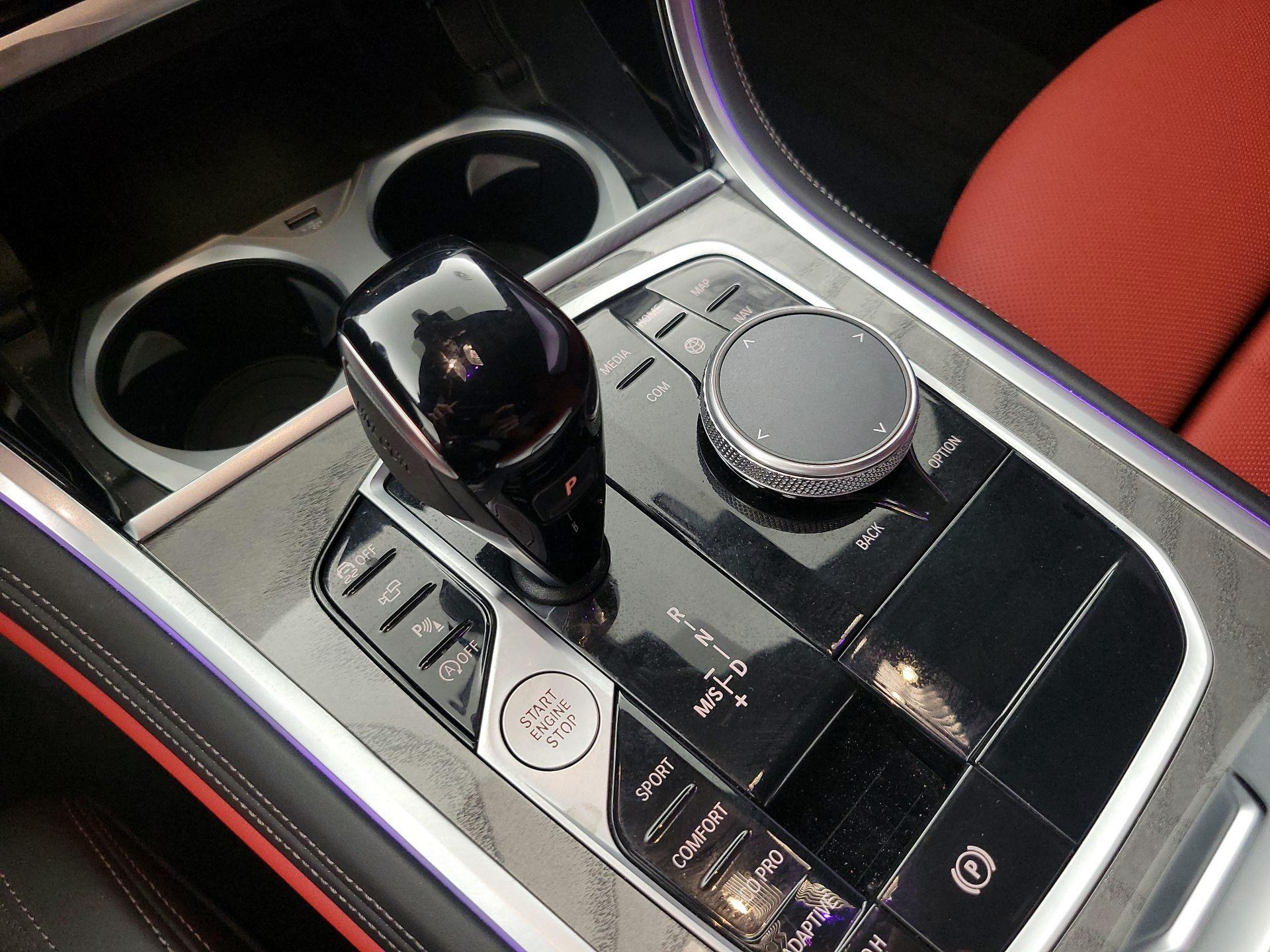 Thumbnail: 2024 BMW 8 Series - 18