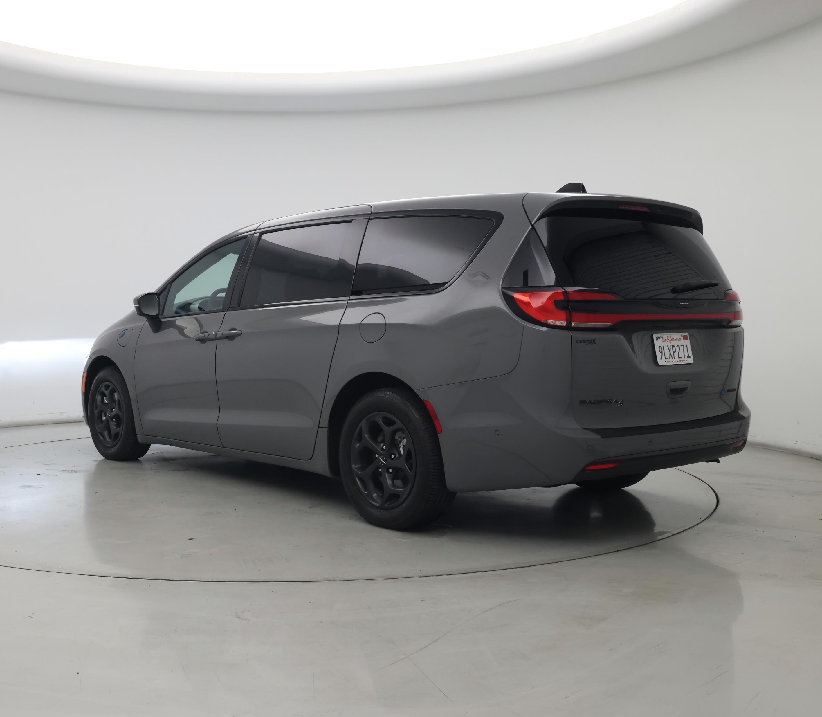 Thumbnail: 2023 Chrysler Pacifica - 2