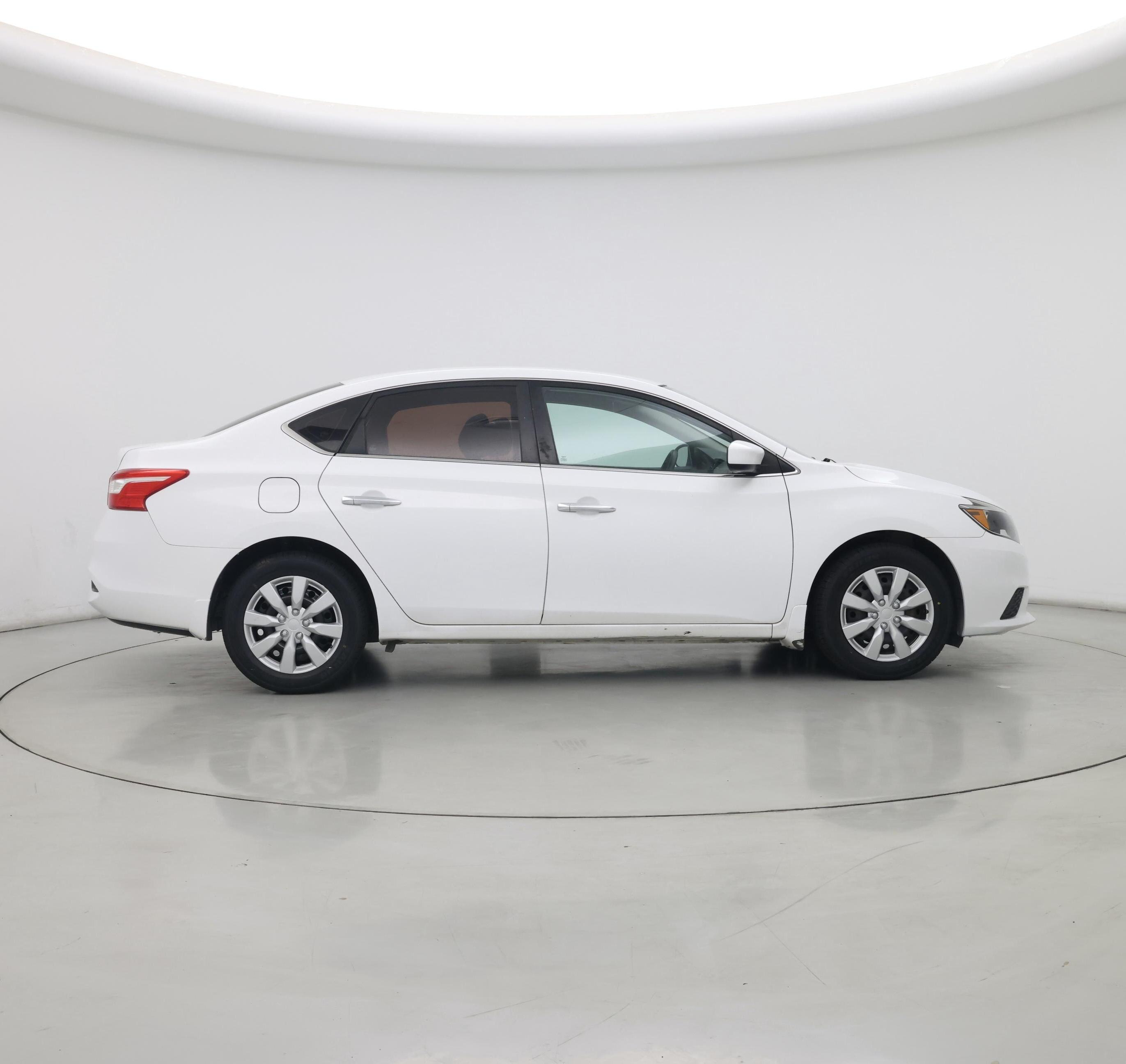 Thumbnail: 2019 Nissan Sentra - 7