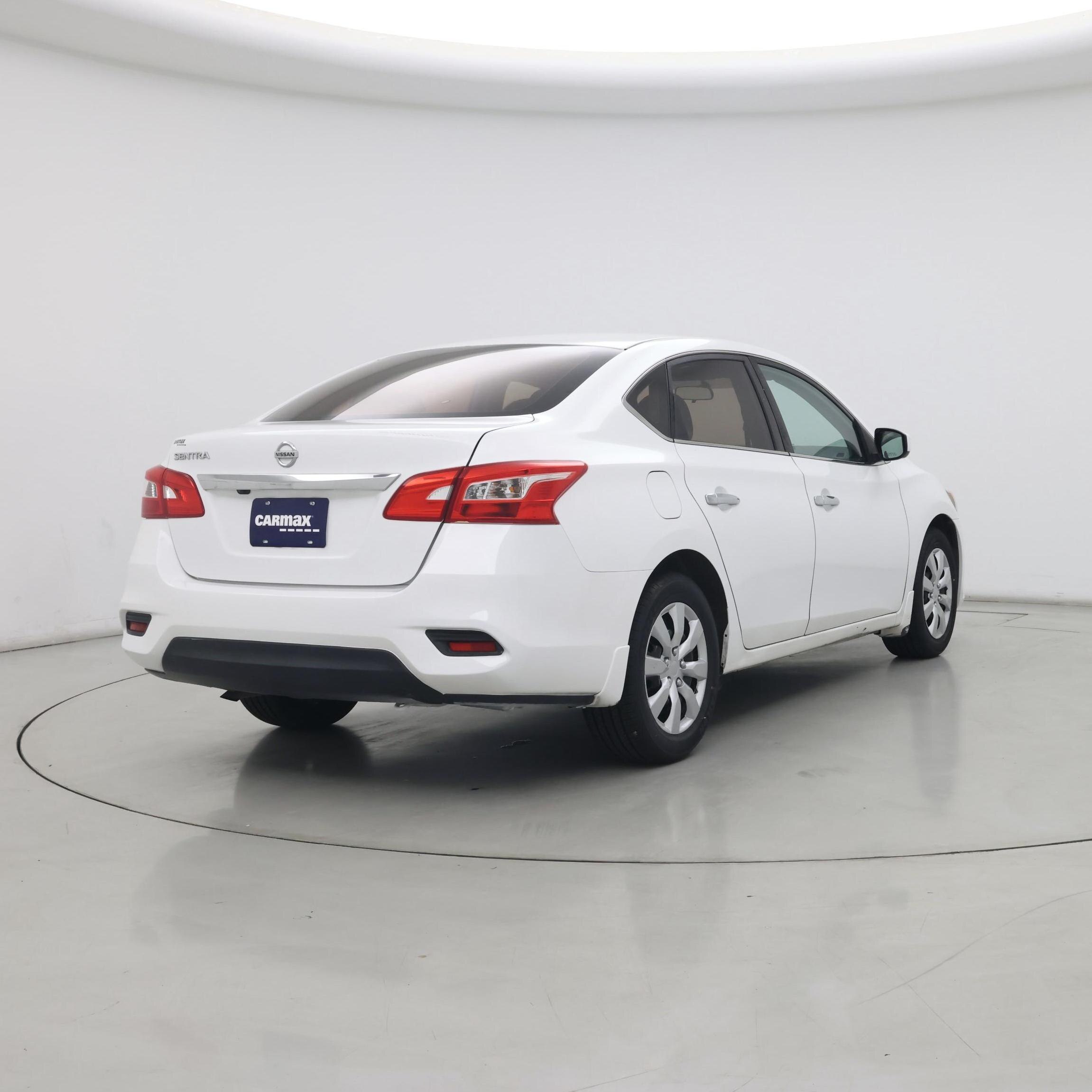Thumbnail: 2019 Nissan Sentra - 8