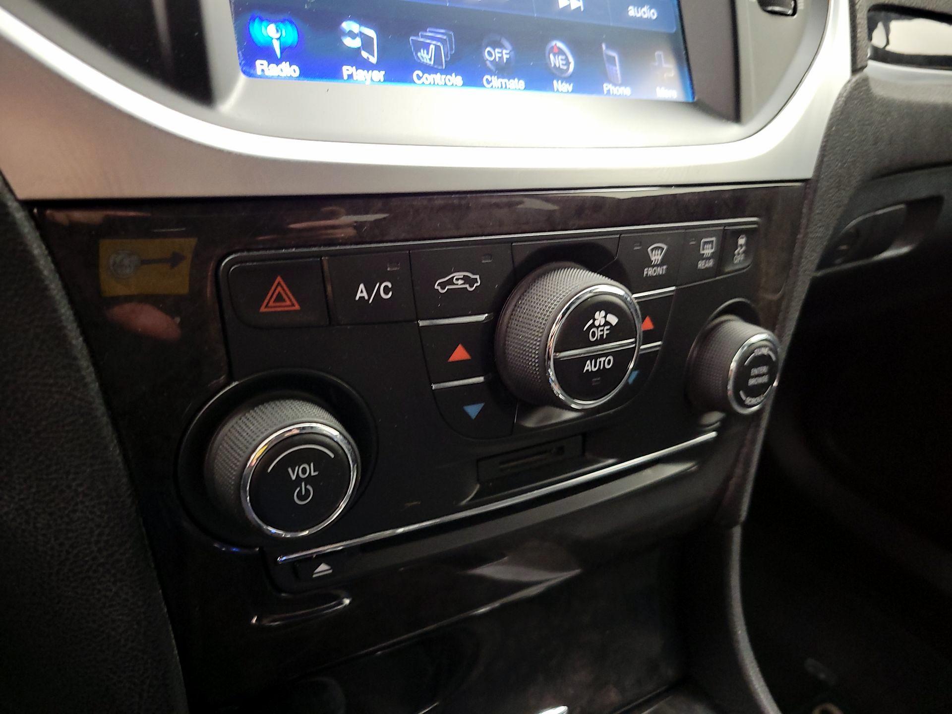 Thumbnail: 2014 Chrysler 300 - 16