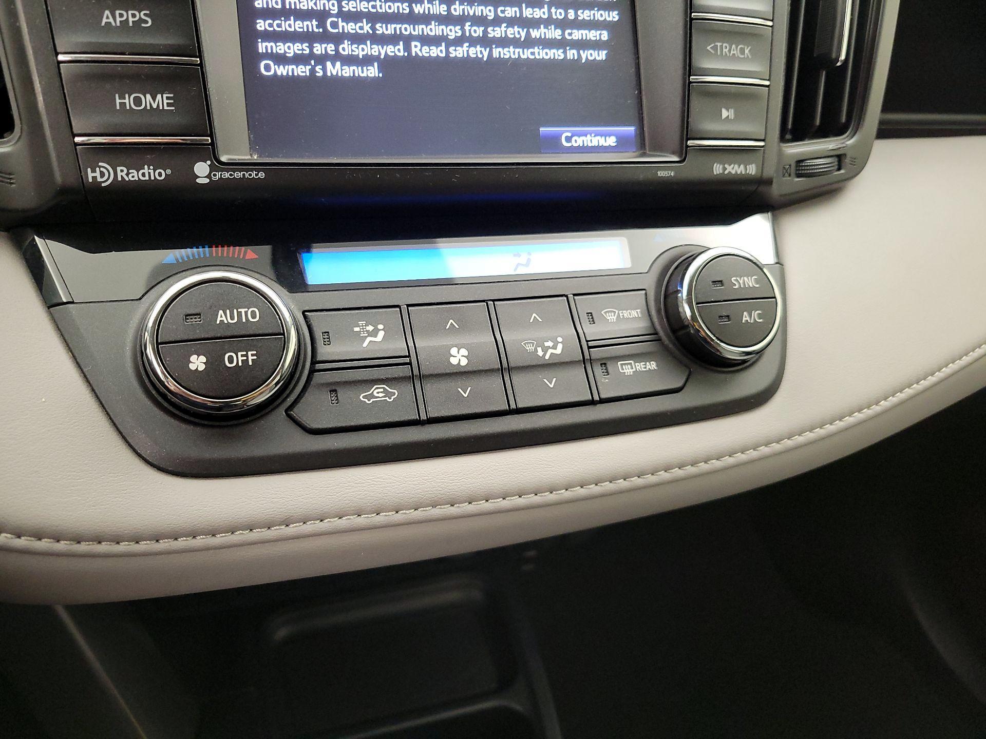 Thumbnail: 2016 Toyota RAV4 - 15