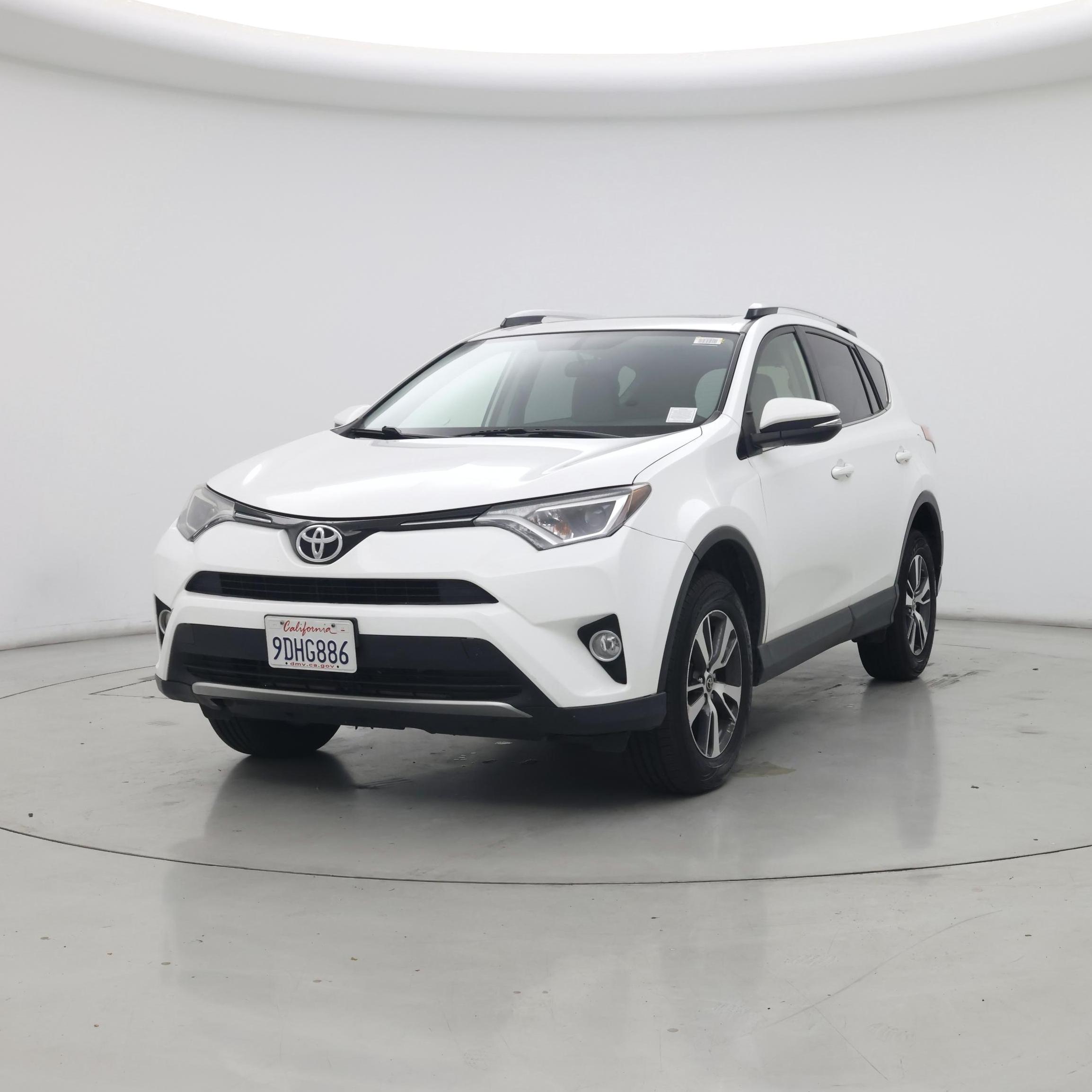 Thumbnail: 2016 Toyota RAV4 - 4